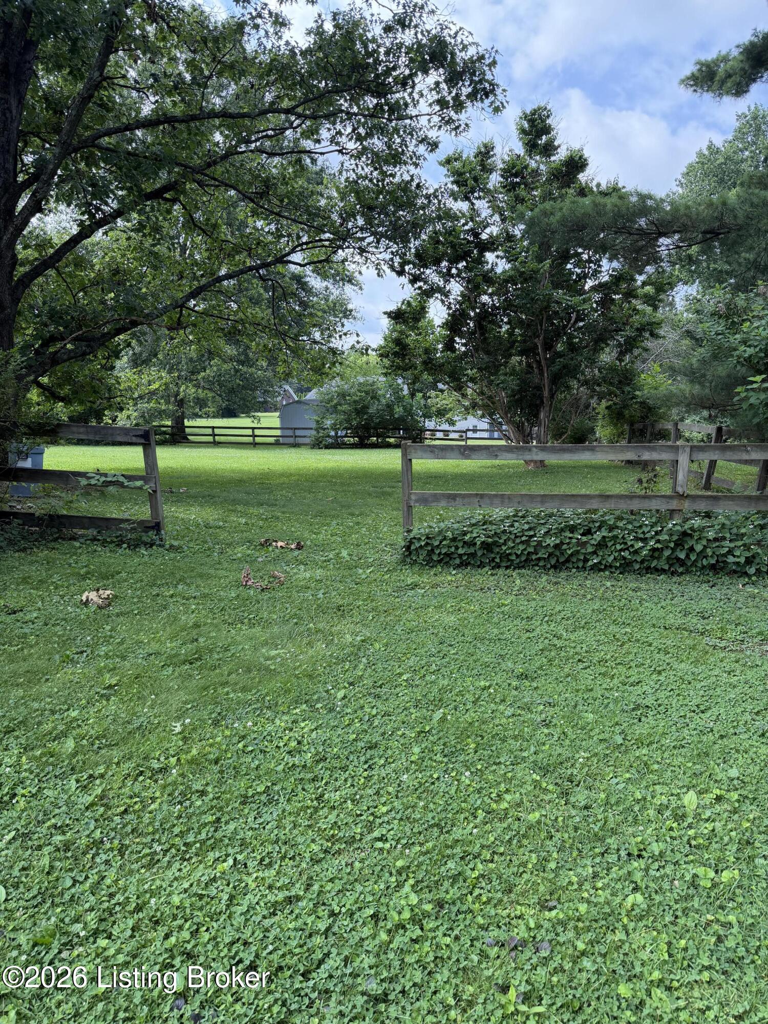 2504 Raven Rd Property Photo 6