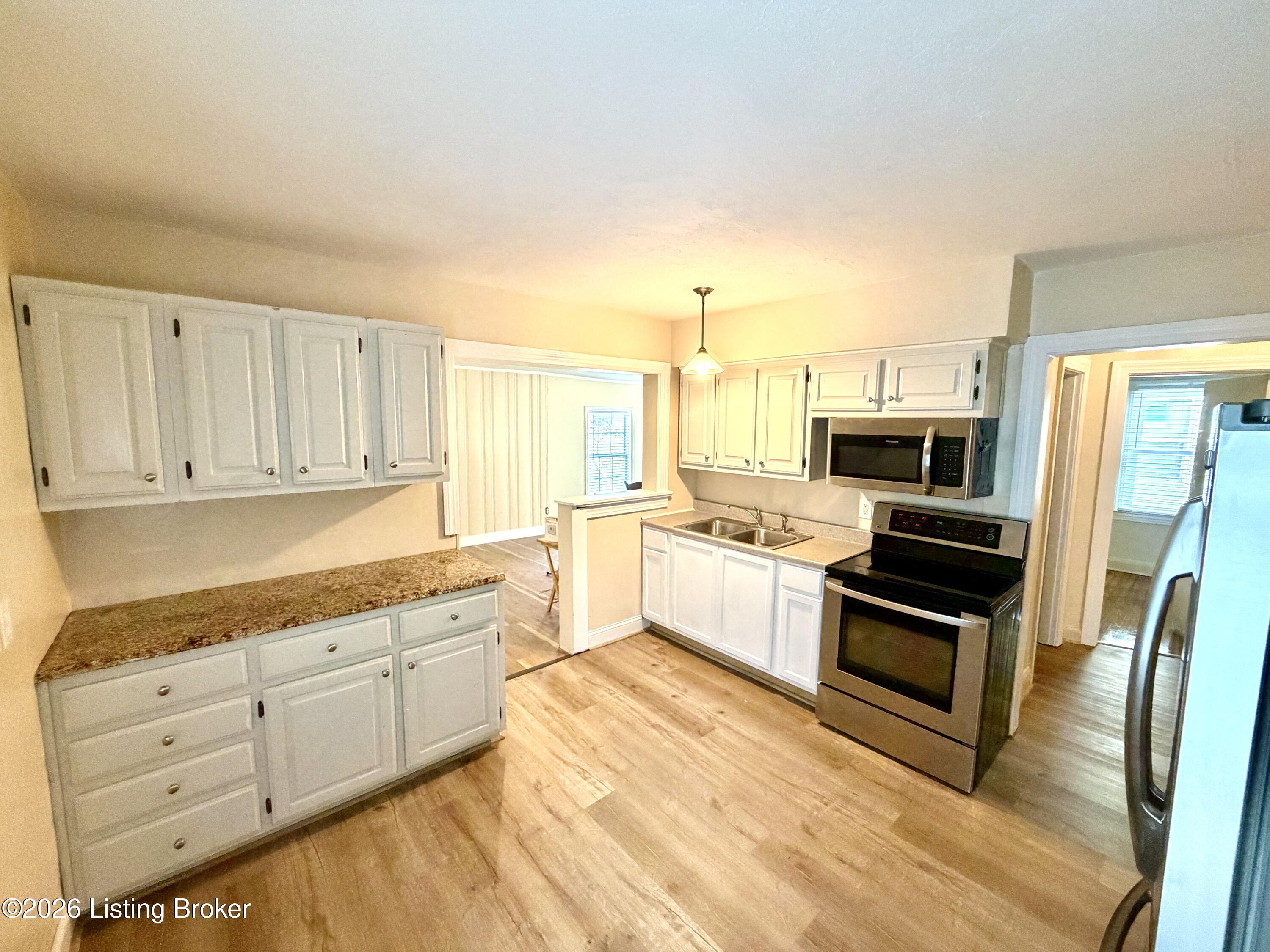 1604 S 31st St Property Photo 3