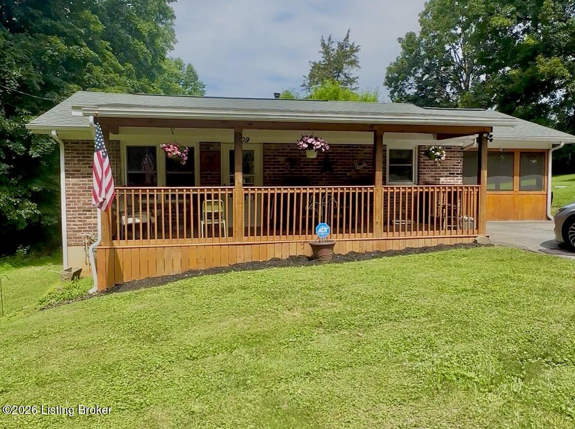 1109 Evelyn Dr Property Photo 1