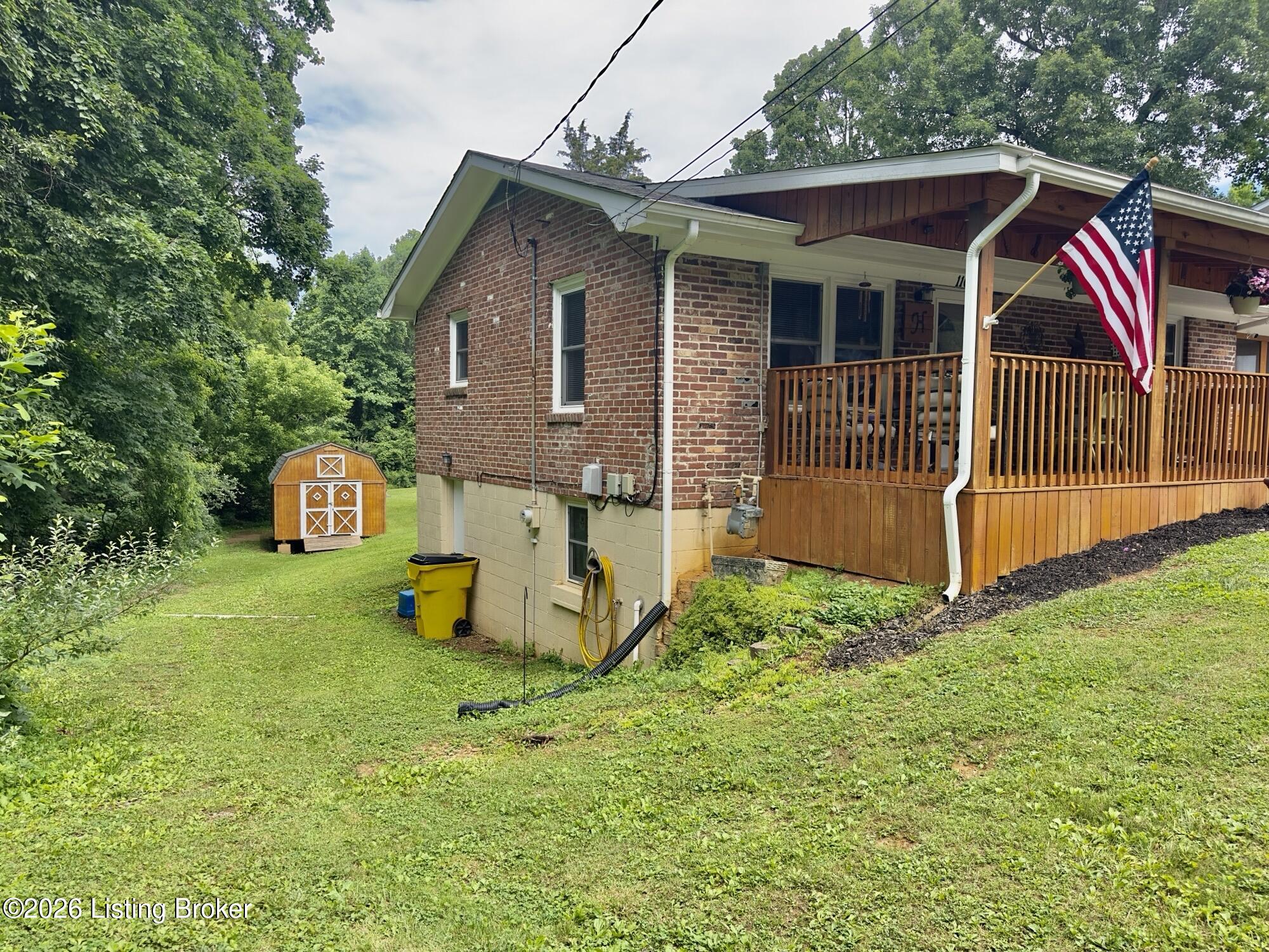1109 Evelyn Dr Property Photo 4