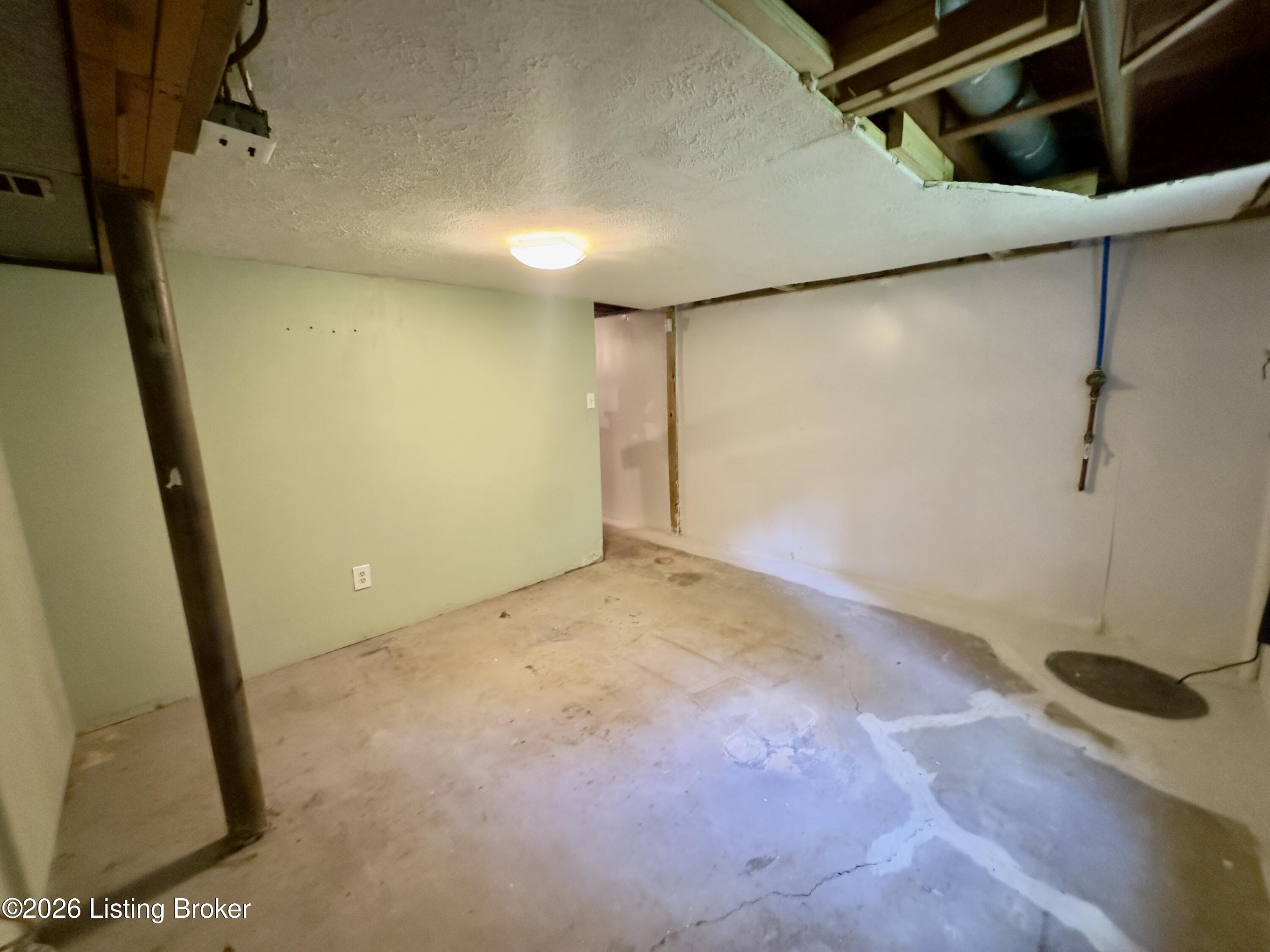 1109 Evelyn Dr Property Photo 28