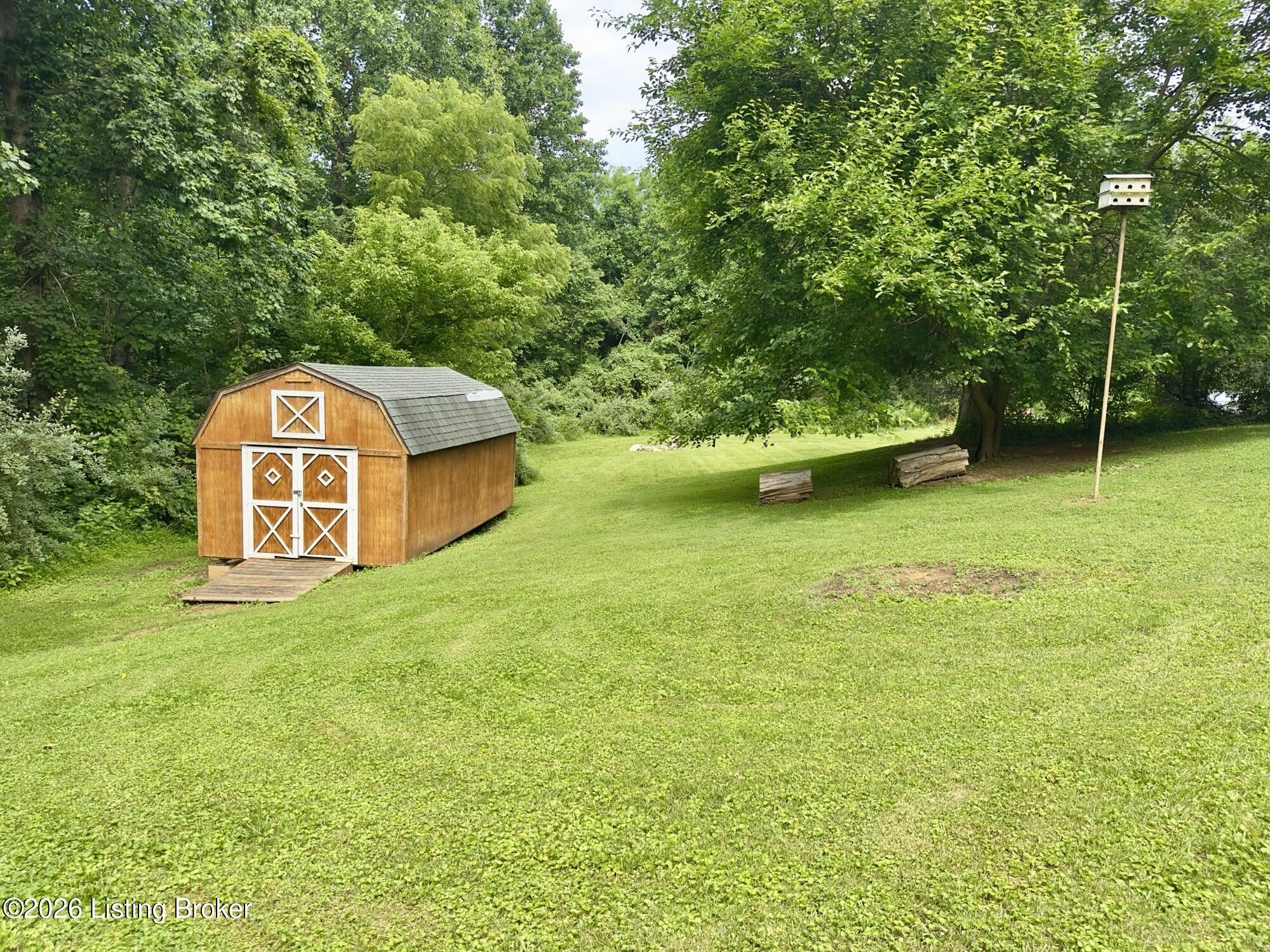 1109 Evelyn Dr Property Photo 34
