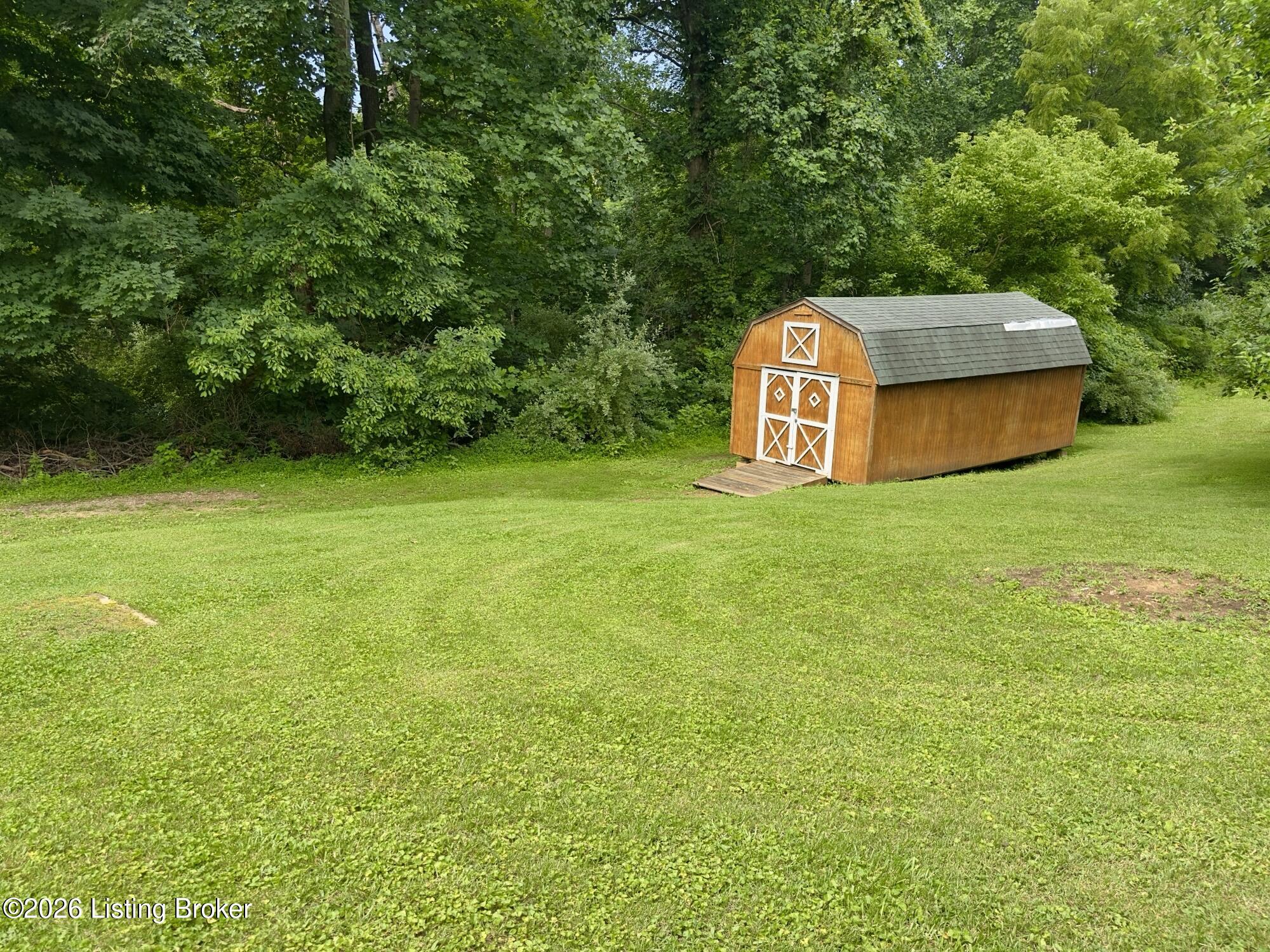 1109 Evelyn Dr Property Photo 35