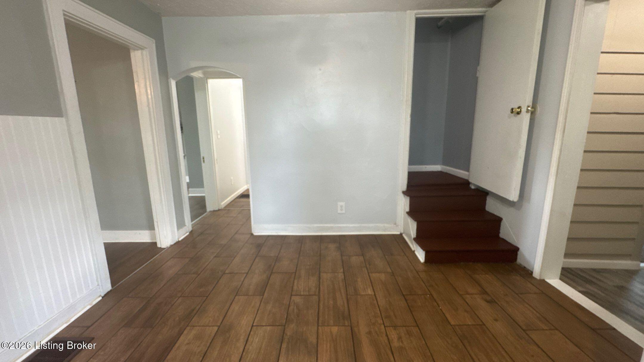 6901 Waller Ln Property Photo 17