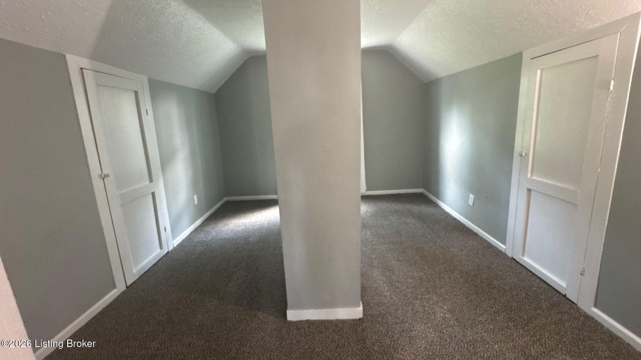 6901 Waller Ln Property Photo 38