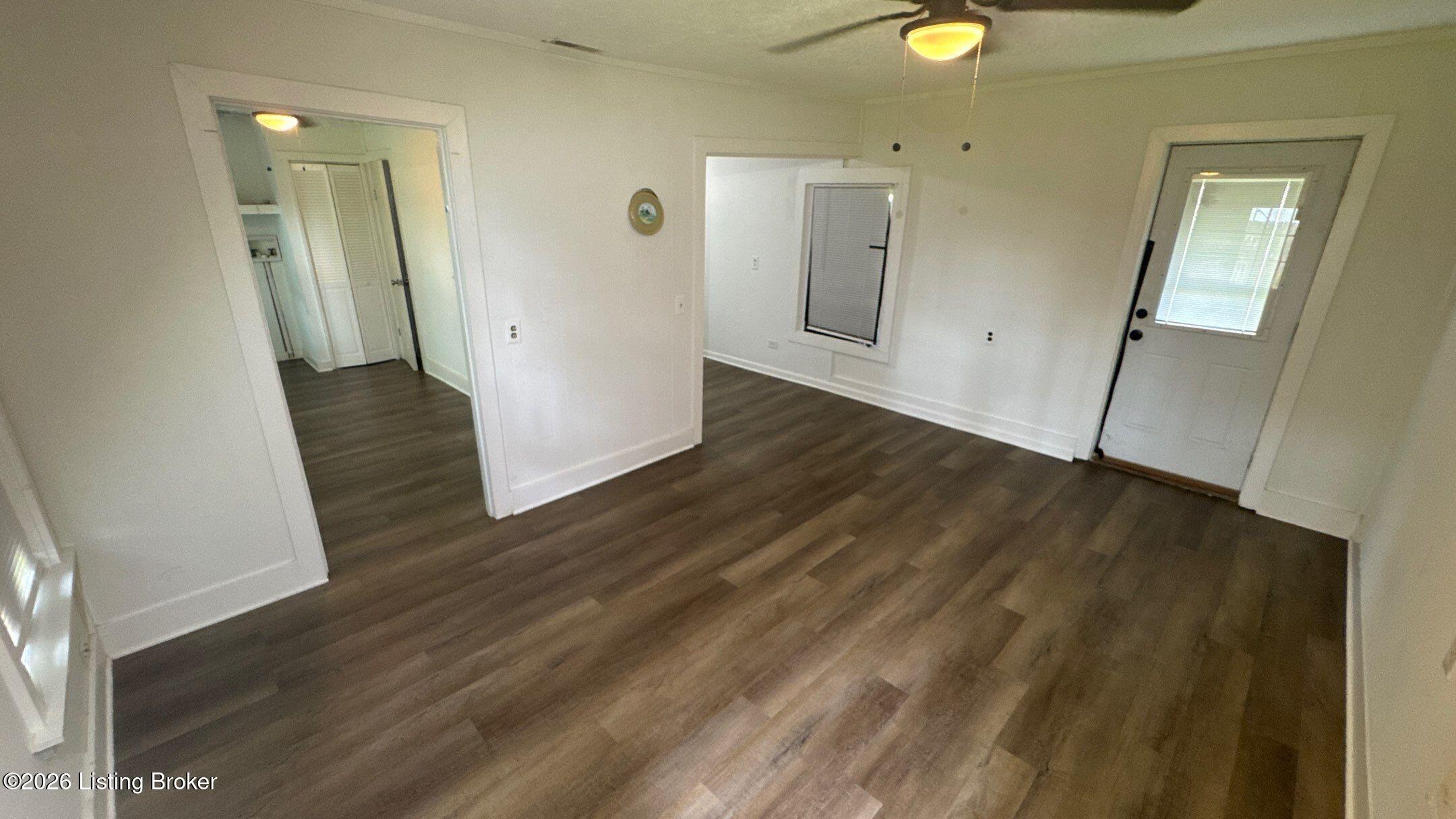 6901 Waller Ln Property Photo 44