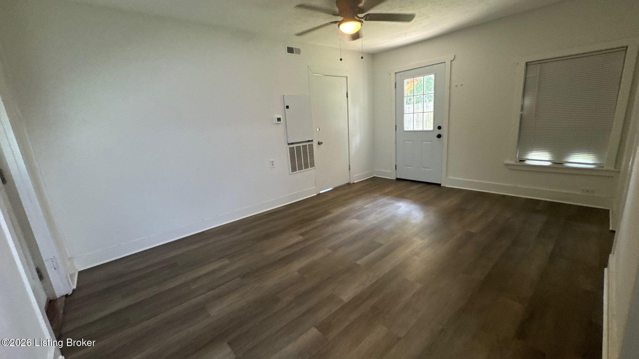 6901 Waller Ln Property Photo 49