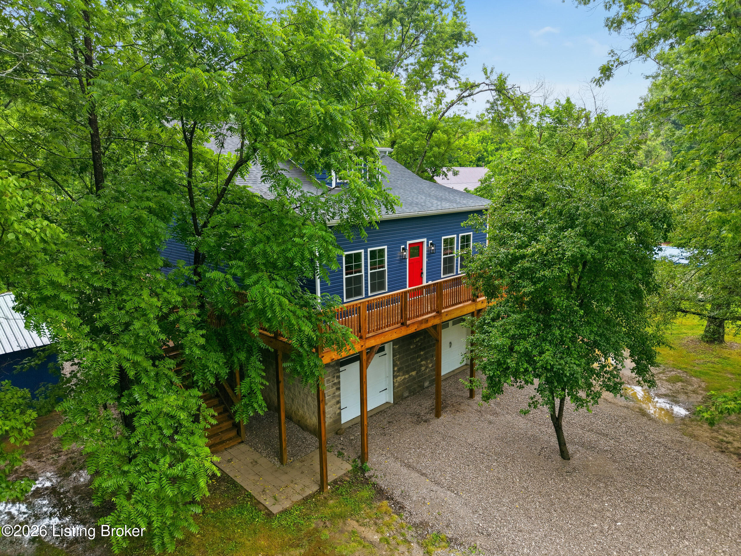 1380 Shore Acres Rd Property Photo 3