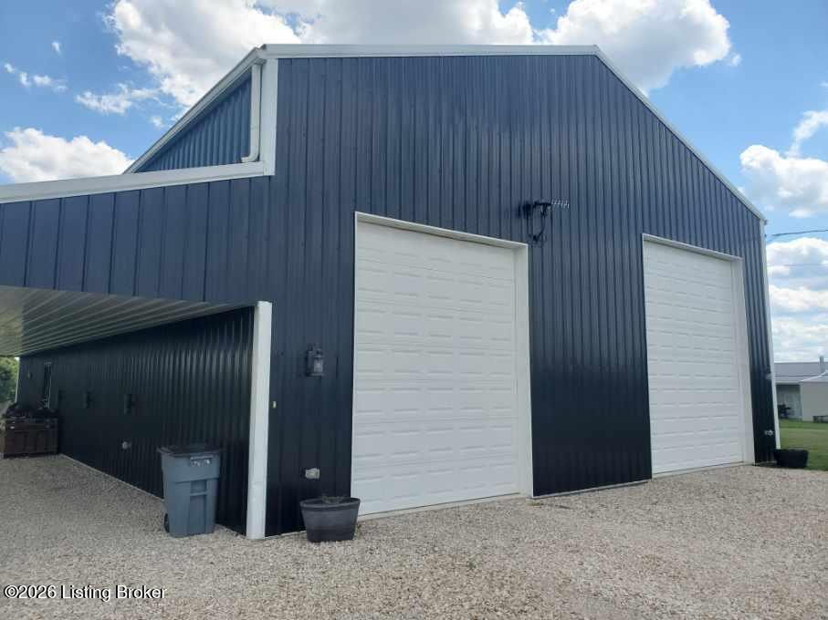5243 S Highway 261 Property Photo 8