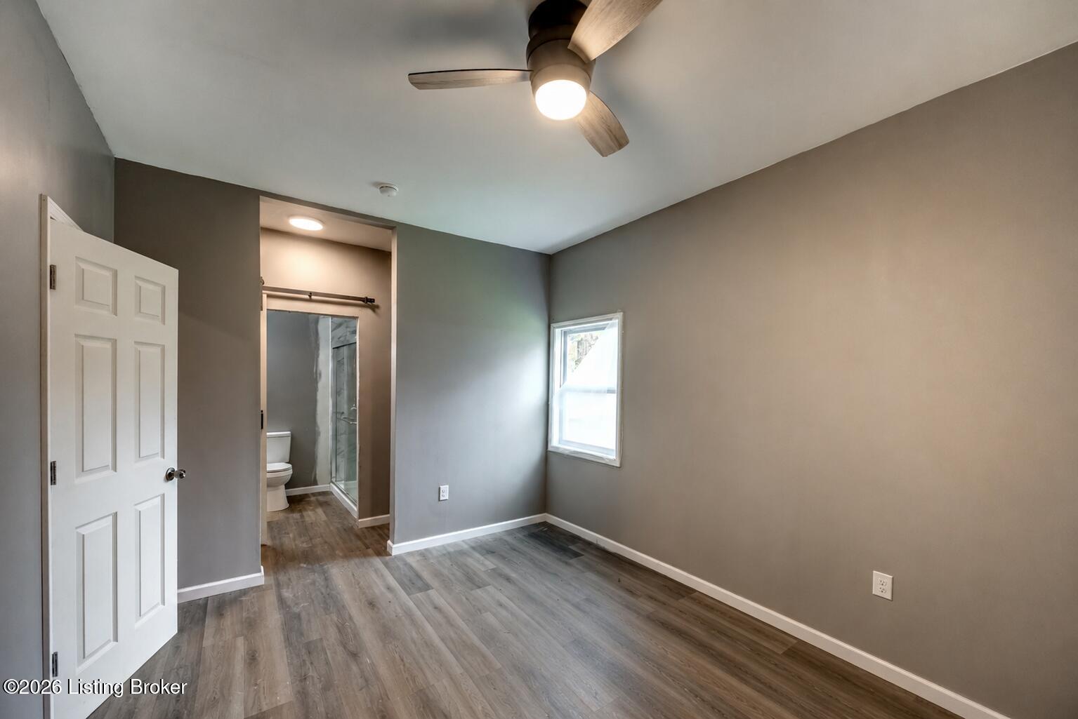 1735 W Ormsby Ave Property Photo 14
