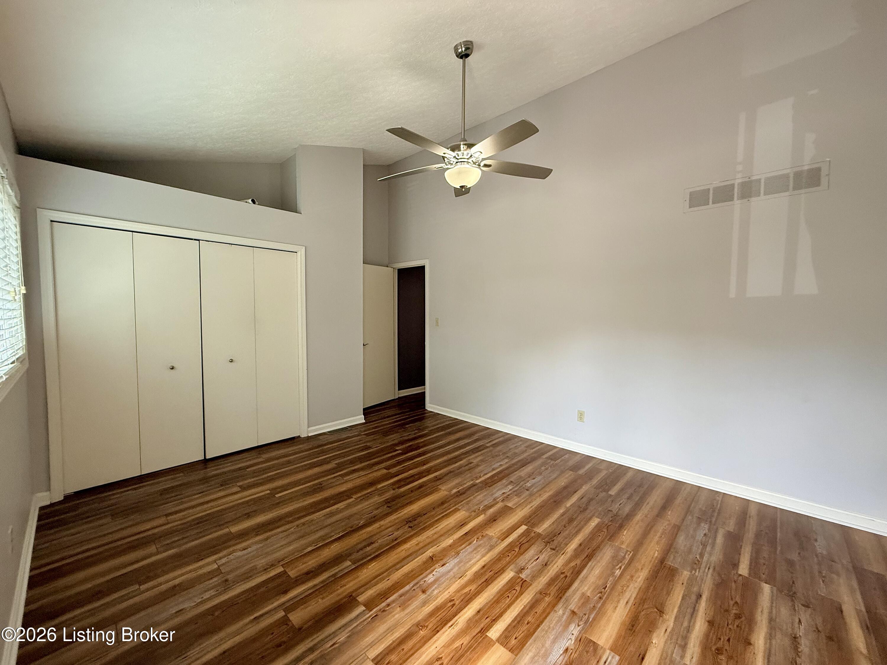 404 Ledgeview Park Dr Property Photo 15