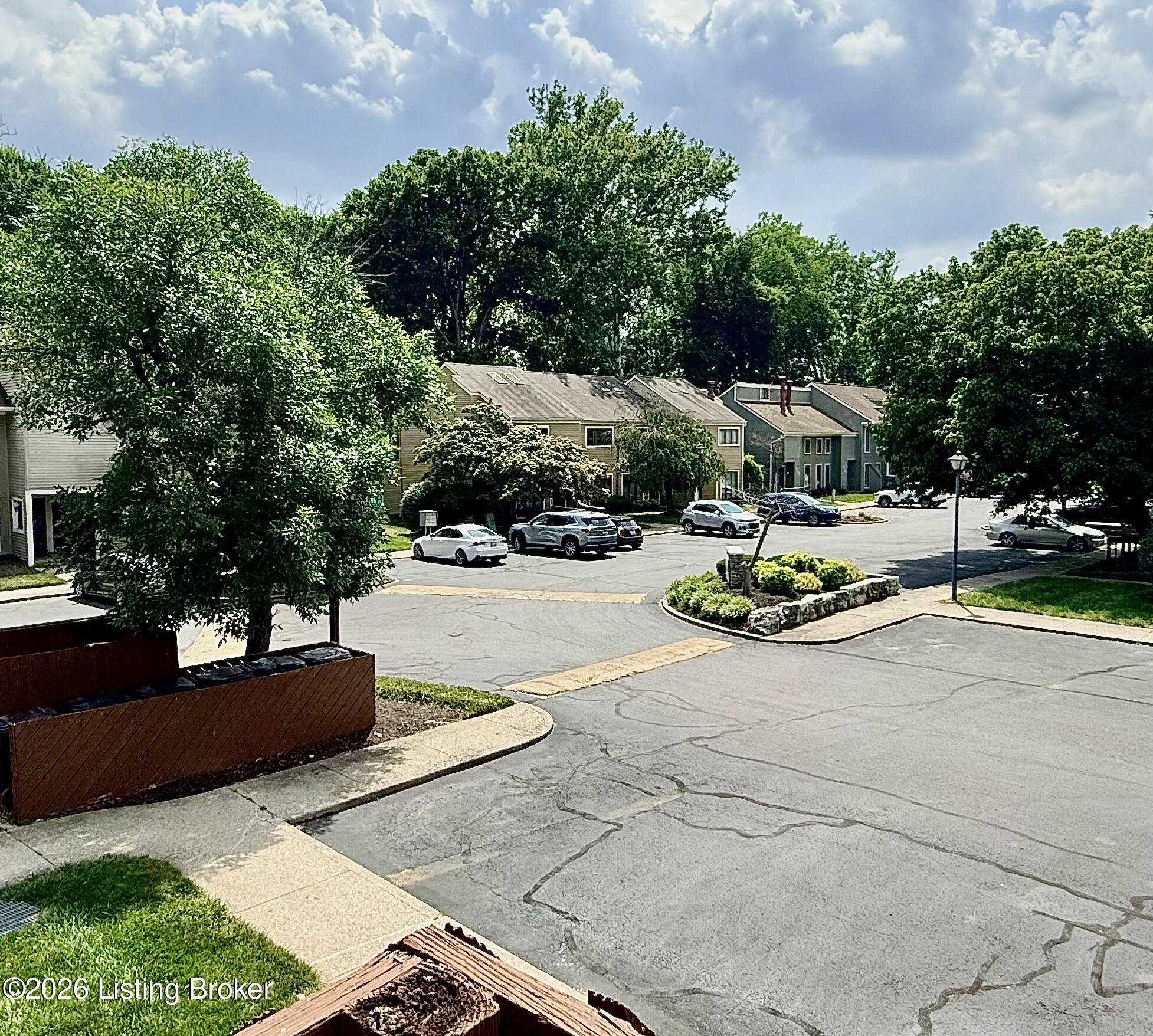 404 Ledgeview Park Dr Property Photo 16