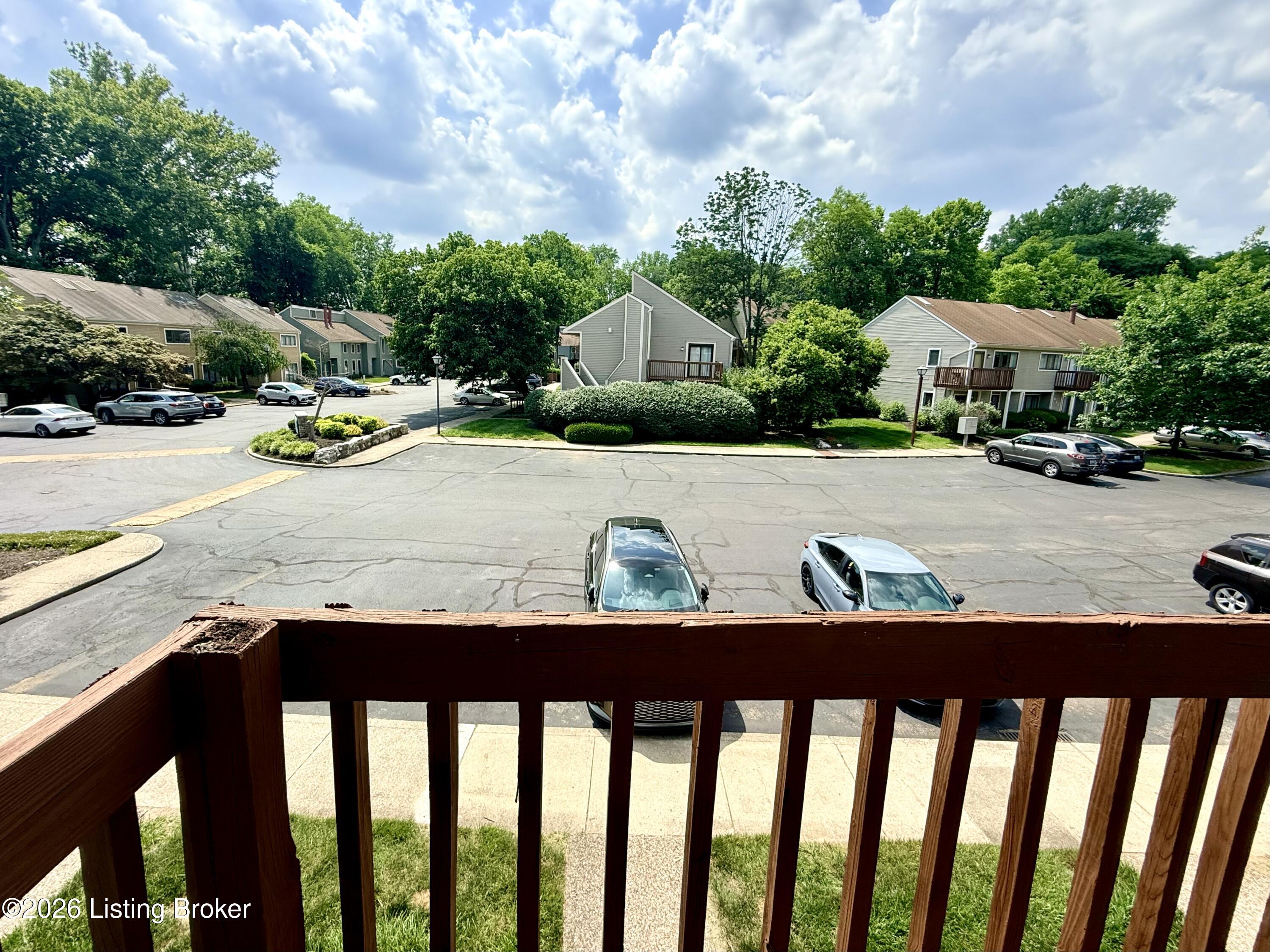 404 Ledgeview Park Dr Property Photo 17