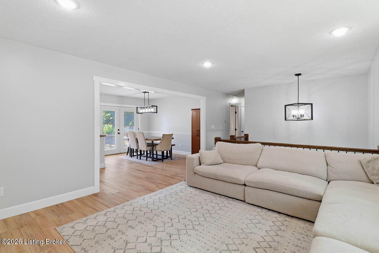 44 Tinted Cloud Cir Property Photo 13