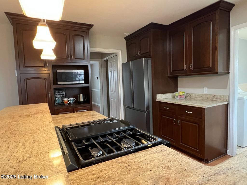225 Donna Ave Property Photo 16