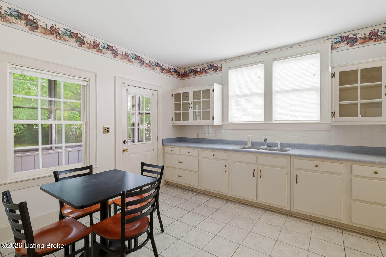 306 W Dixie Ave Property Photo 12