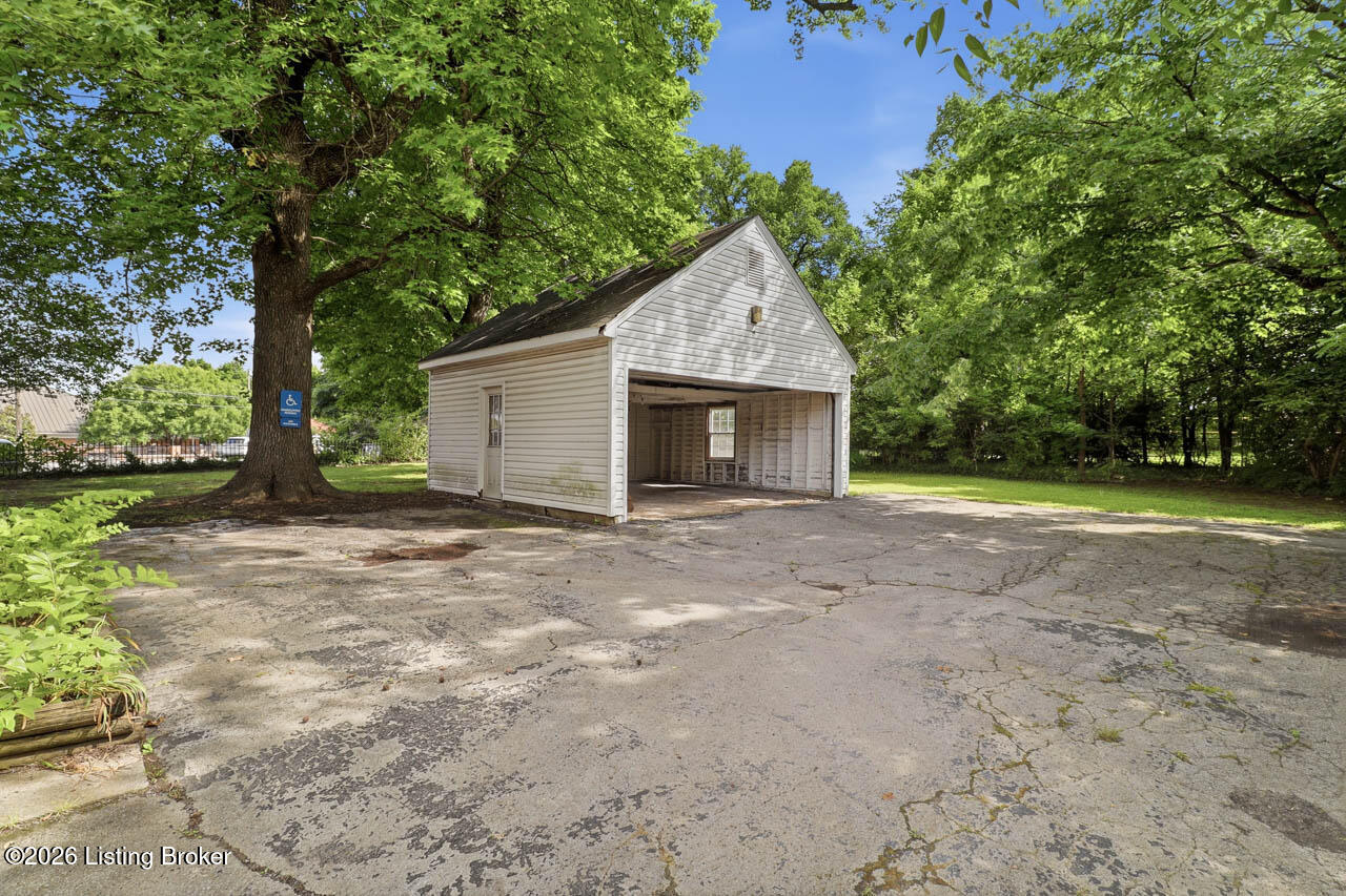 306 W Dixie Ave Property Photo 41