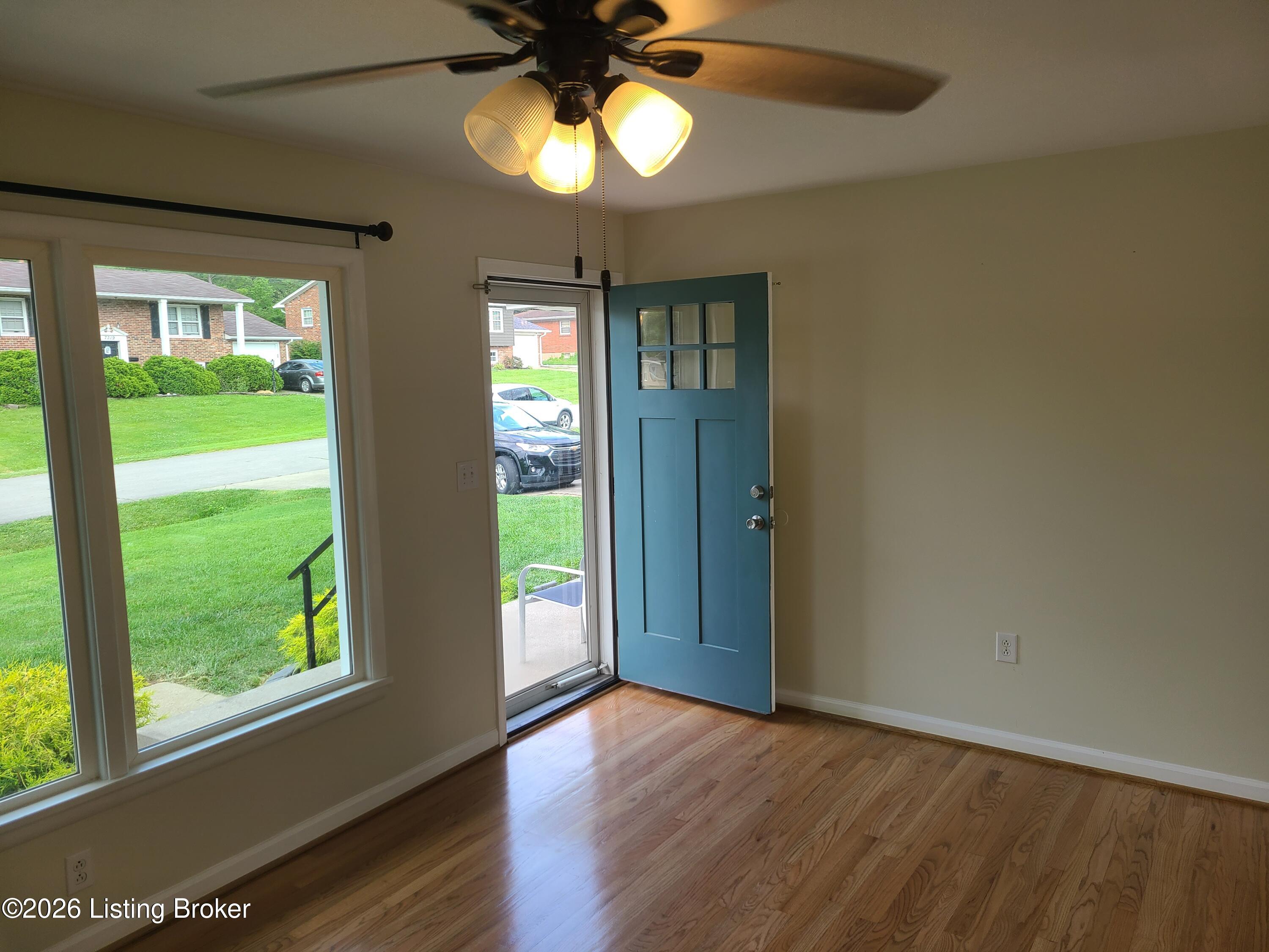 7316 Windemere Dr Property Photo 3