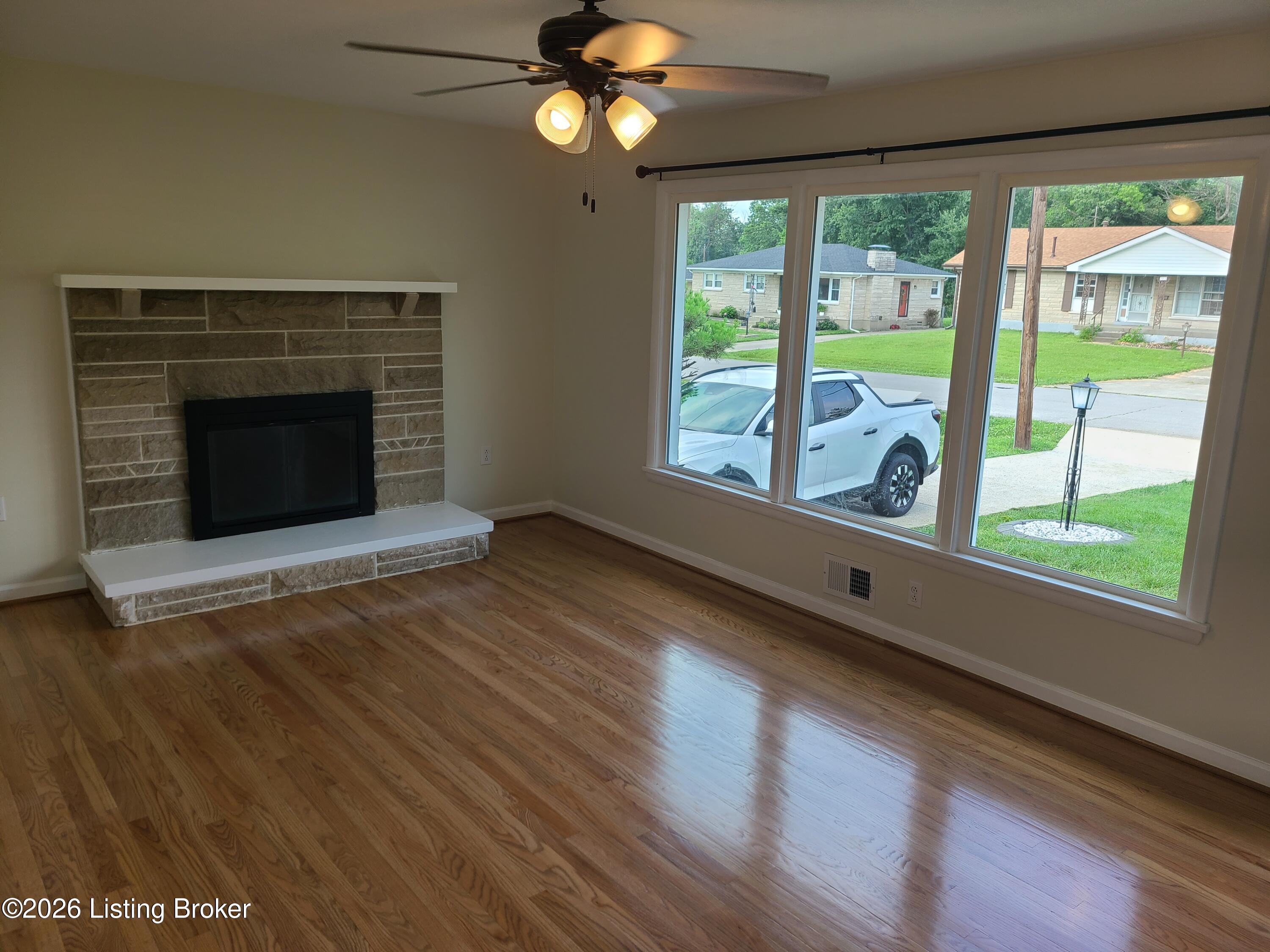 7316 Windemere Dr Property Photo 4