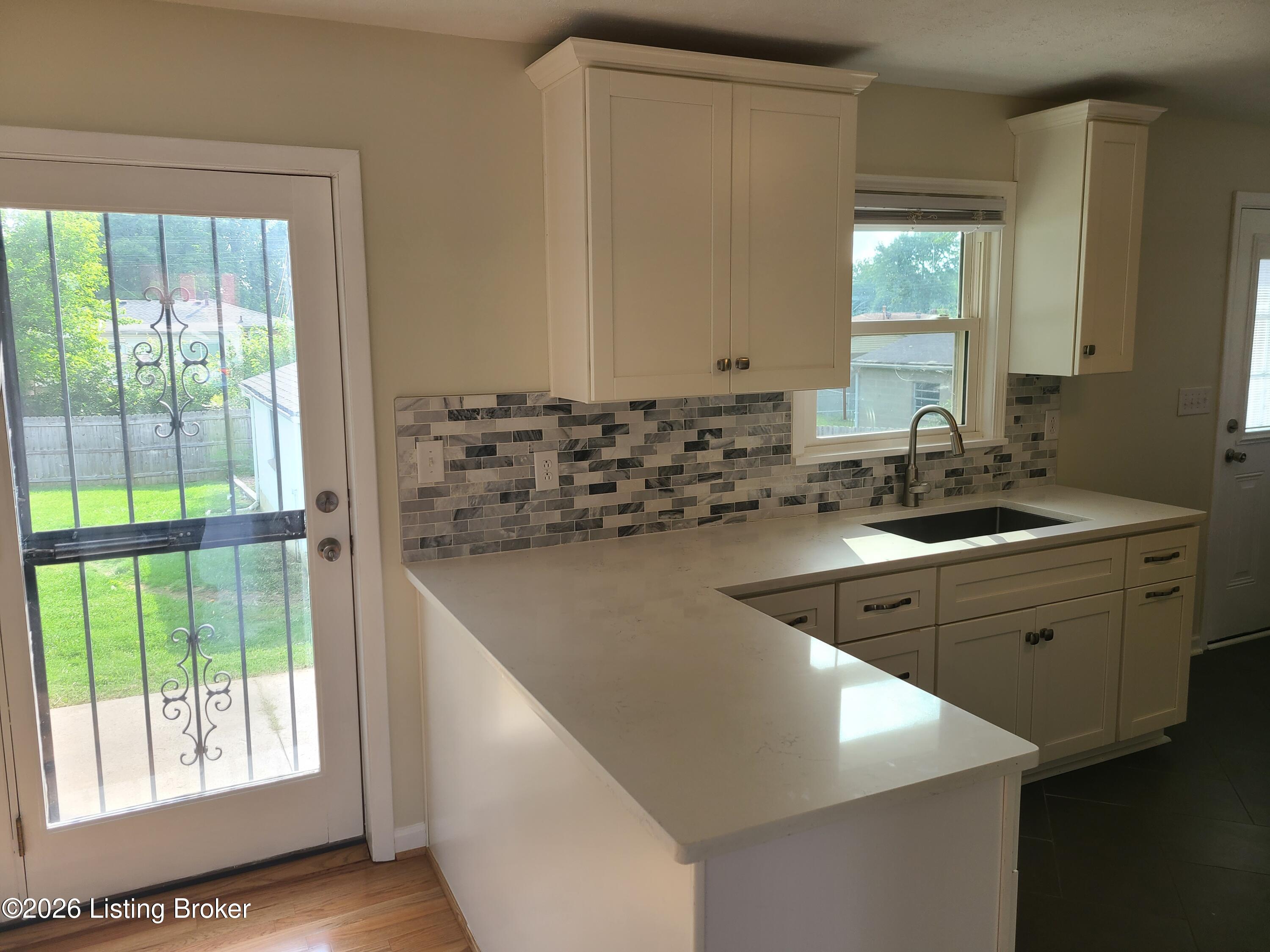 7316 Windemere Dr Property Photo 7