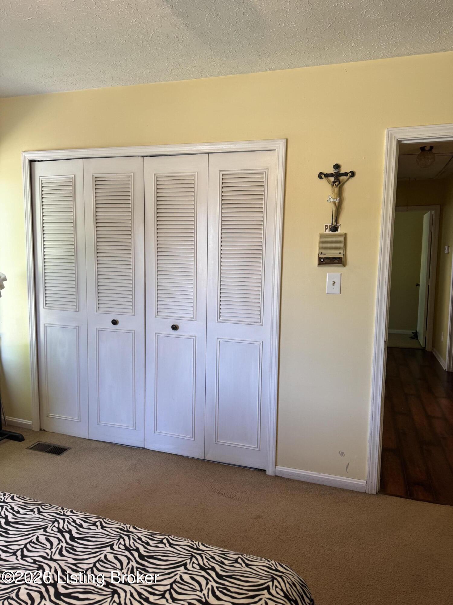 1300 Riverside Dr Property Photo 11