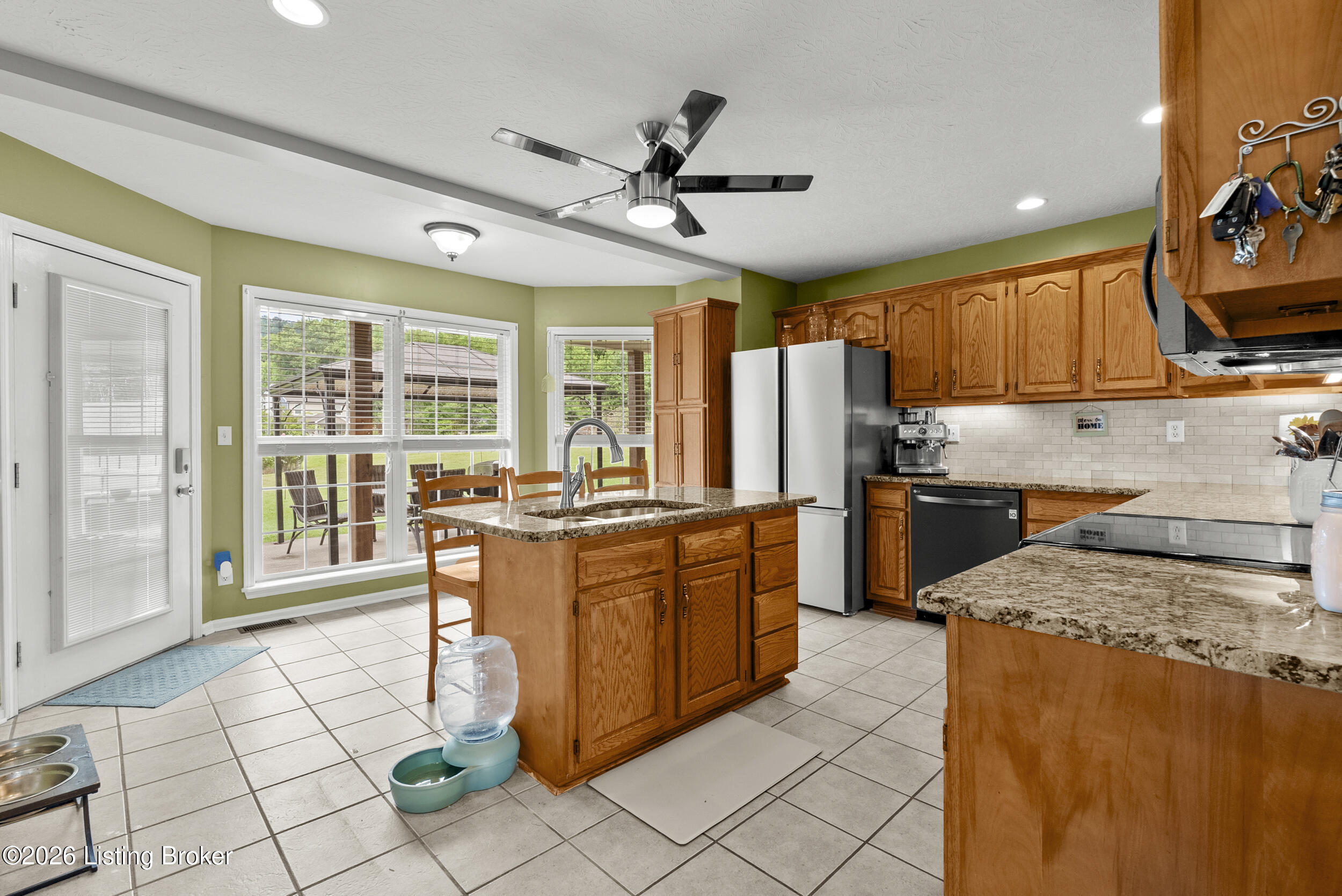 701 Wilderness Way Property Photo 8
