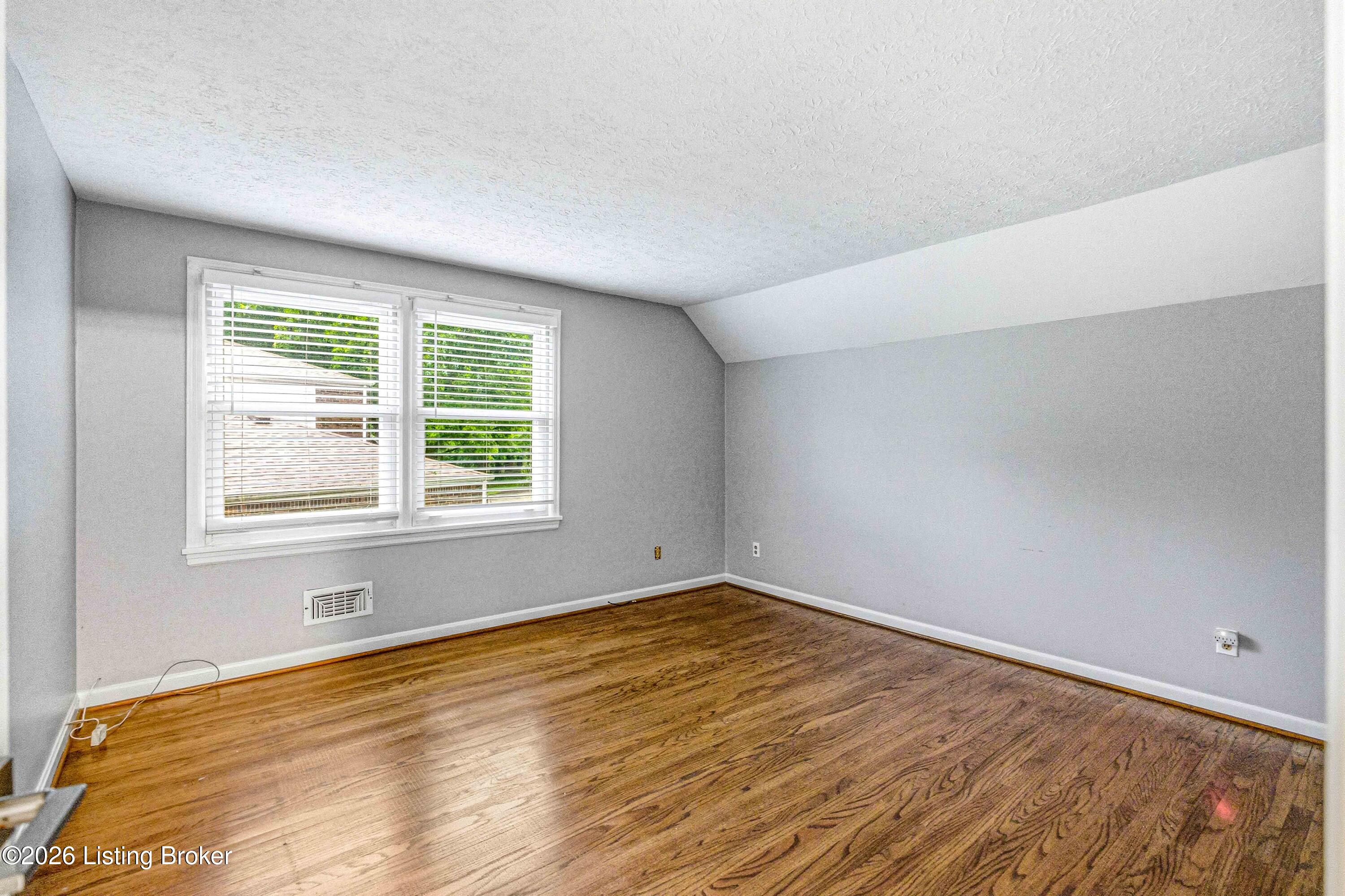 1804 Crossgate Ln Property Photo 17