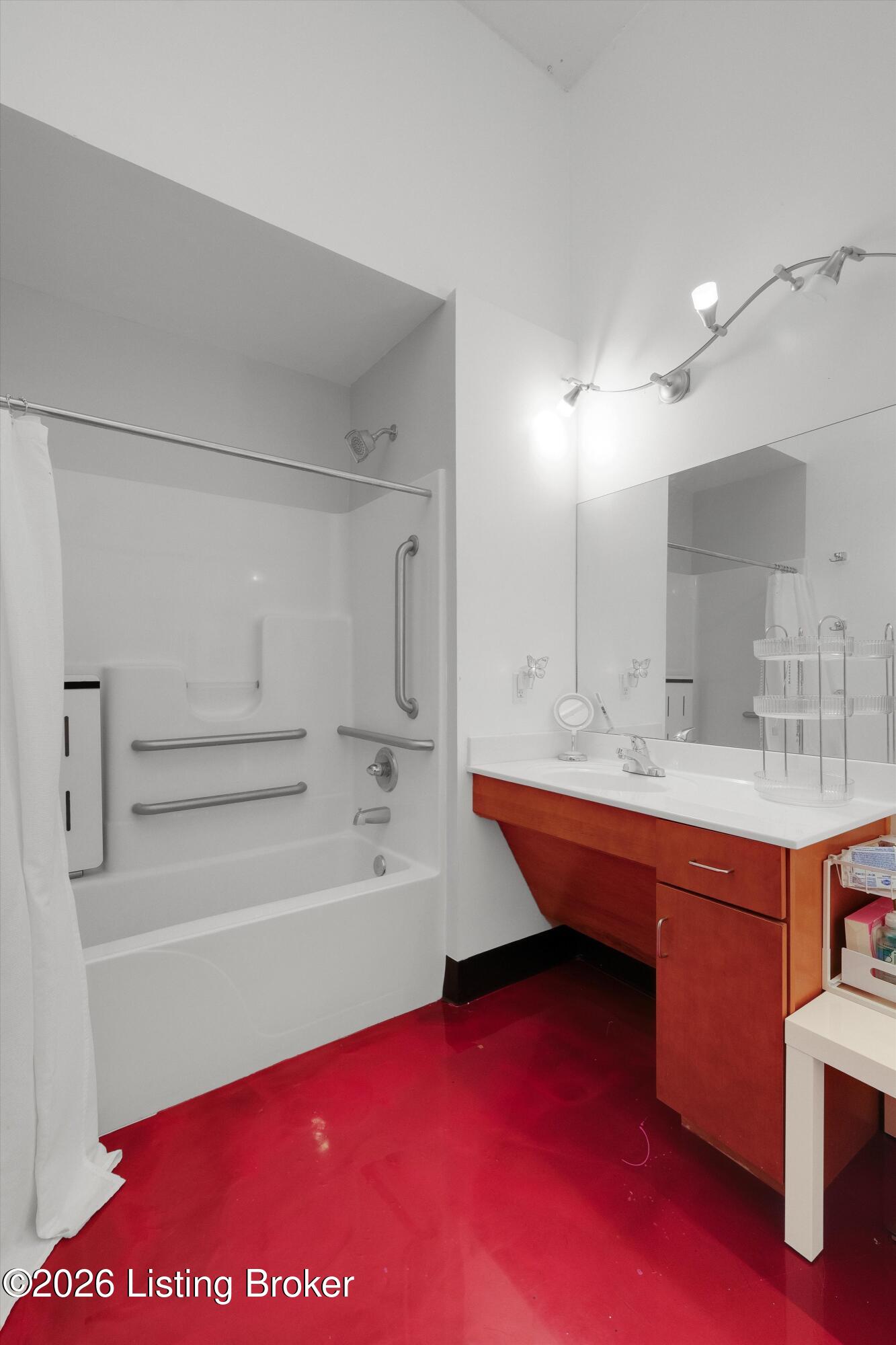 815 W Market St 707 Property Photo 17