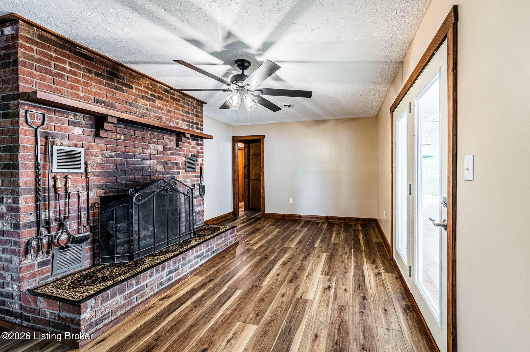 915 Brier Creek Rd Property Photo 6