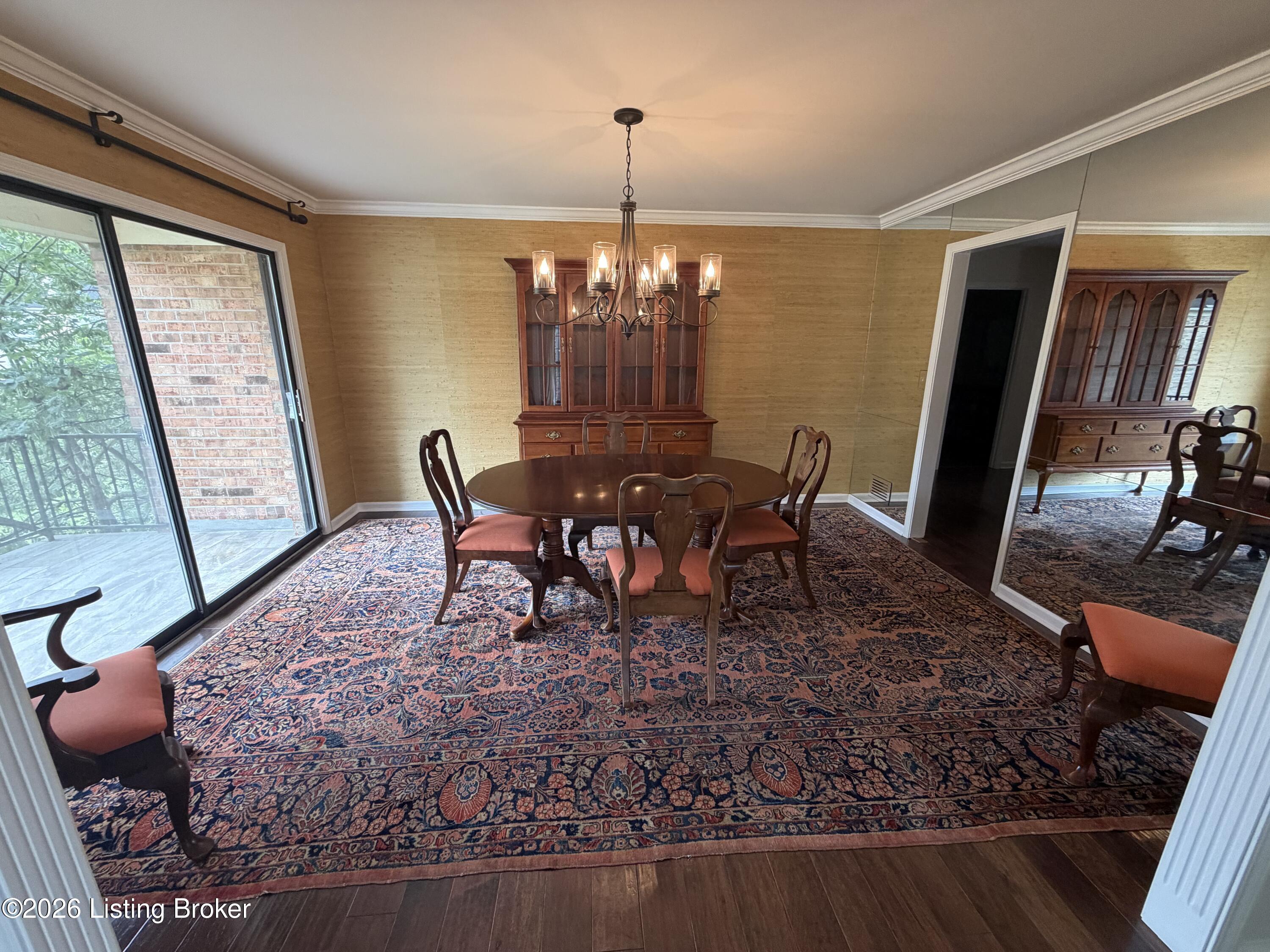 1112 Chamberlain Hill Rd Property Photo 5