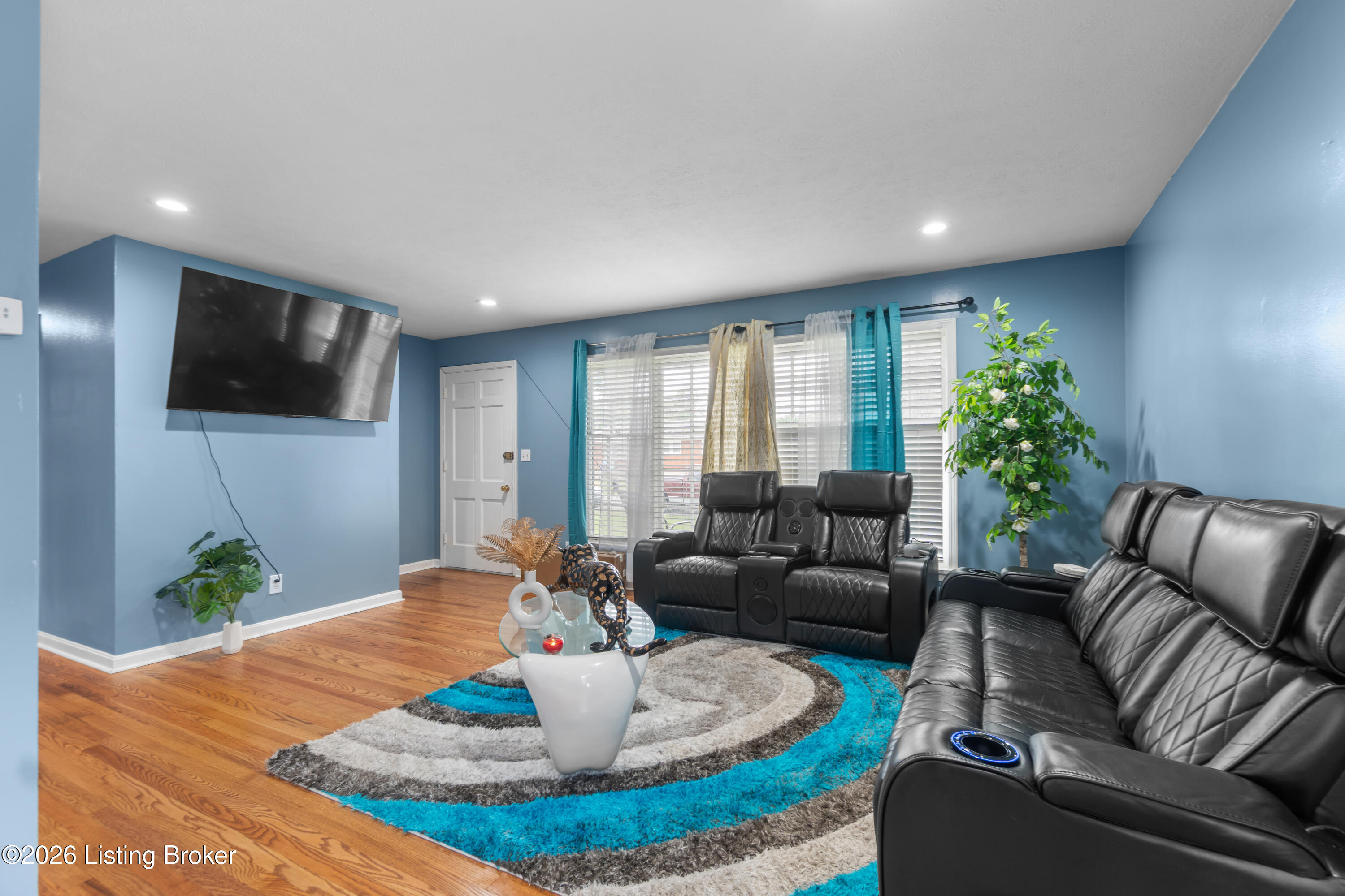 5412 Dannyboy Ln Property Photo 4