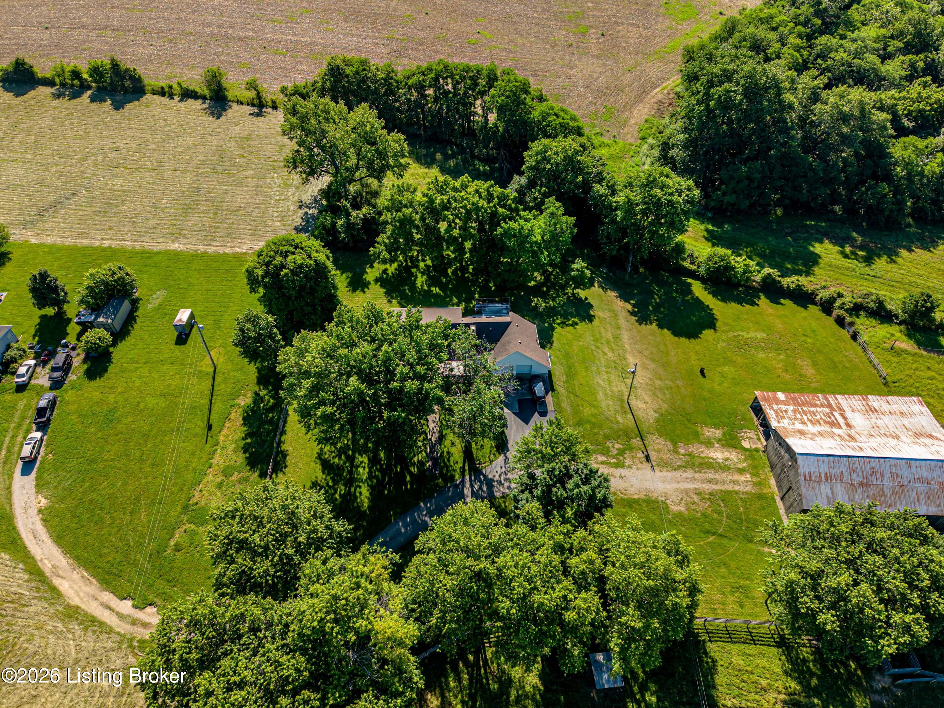 904 Waddy Rd Property Photo 18