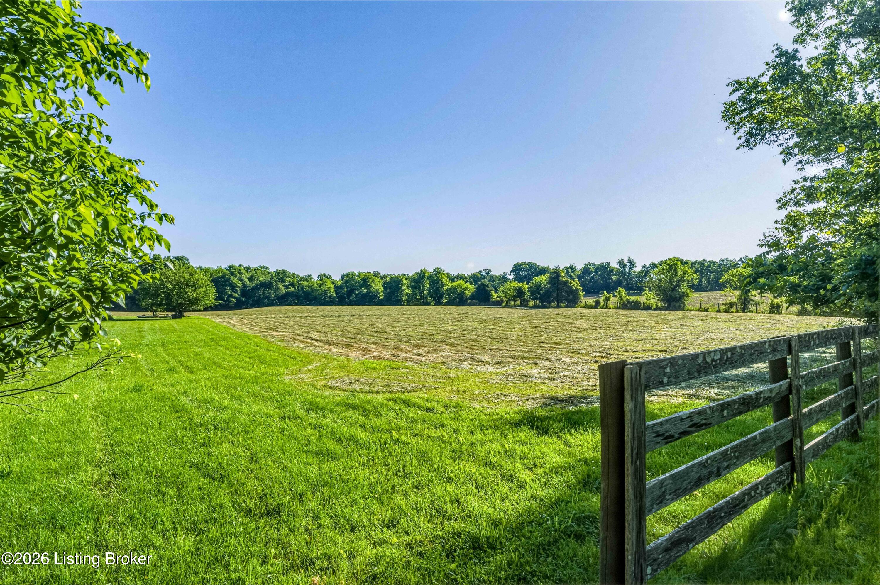 904 Waddy Rd Property Photo 30