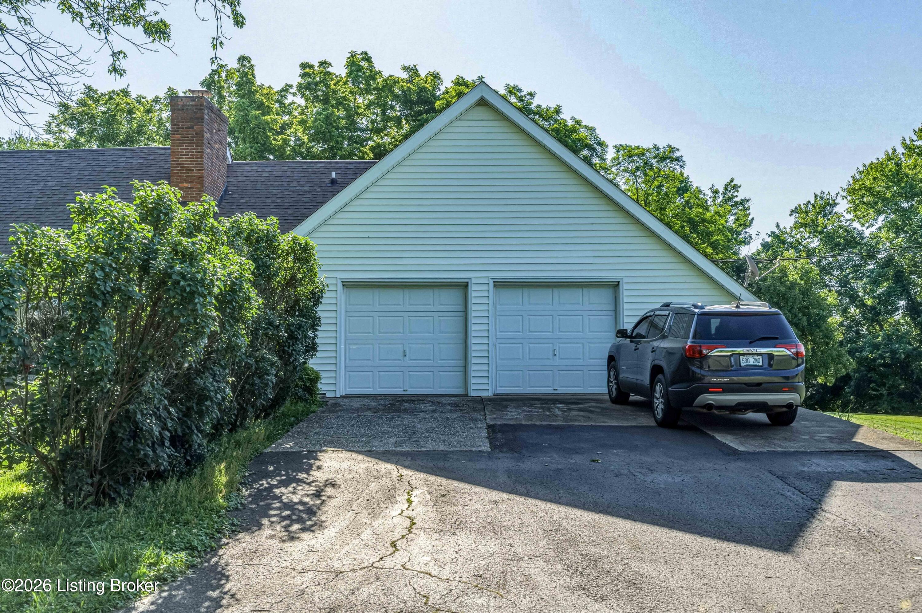 904 Waddy Rd Property Photo 39