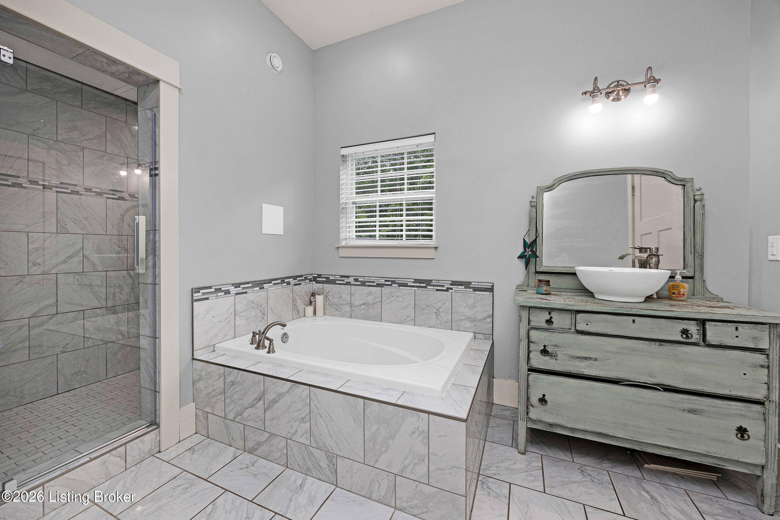 137 Lawrence Ln Property Photo 24