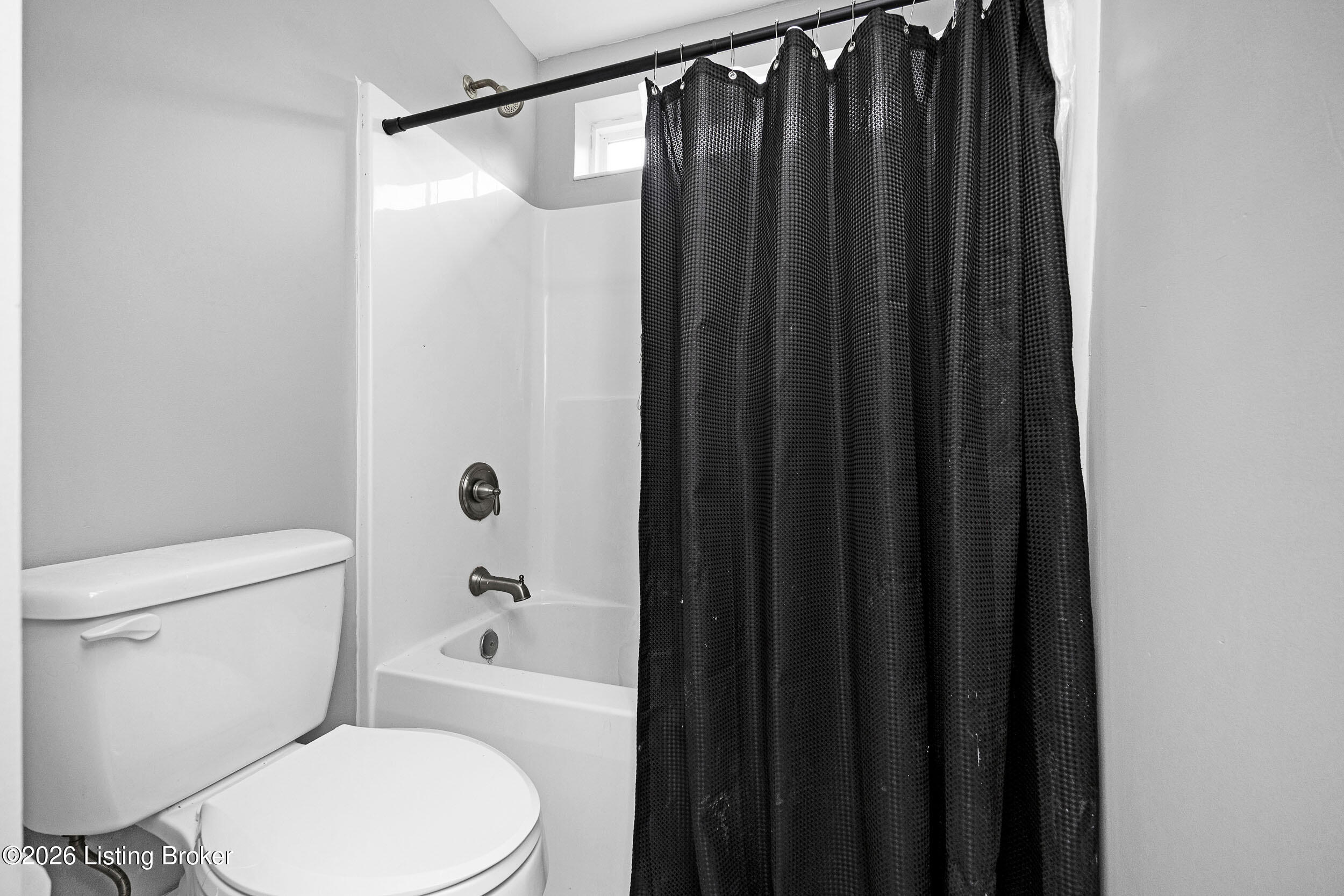 137 Lawrence Ln Property Photo 42