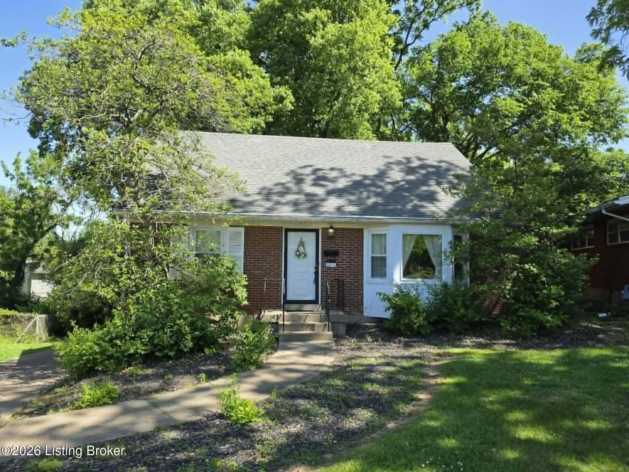 2015 Tyrone Dr Property Photo 1
