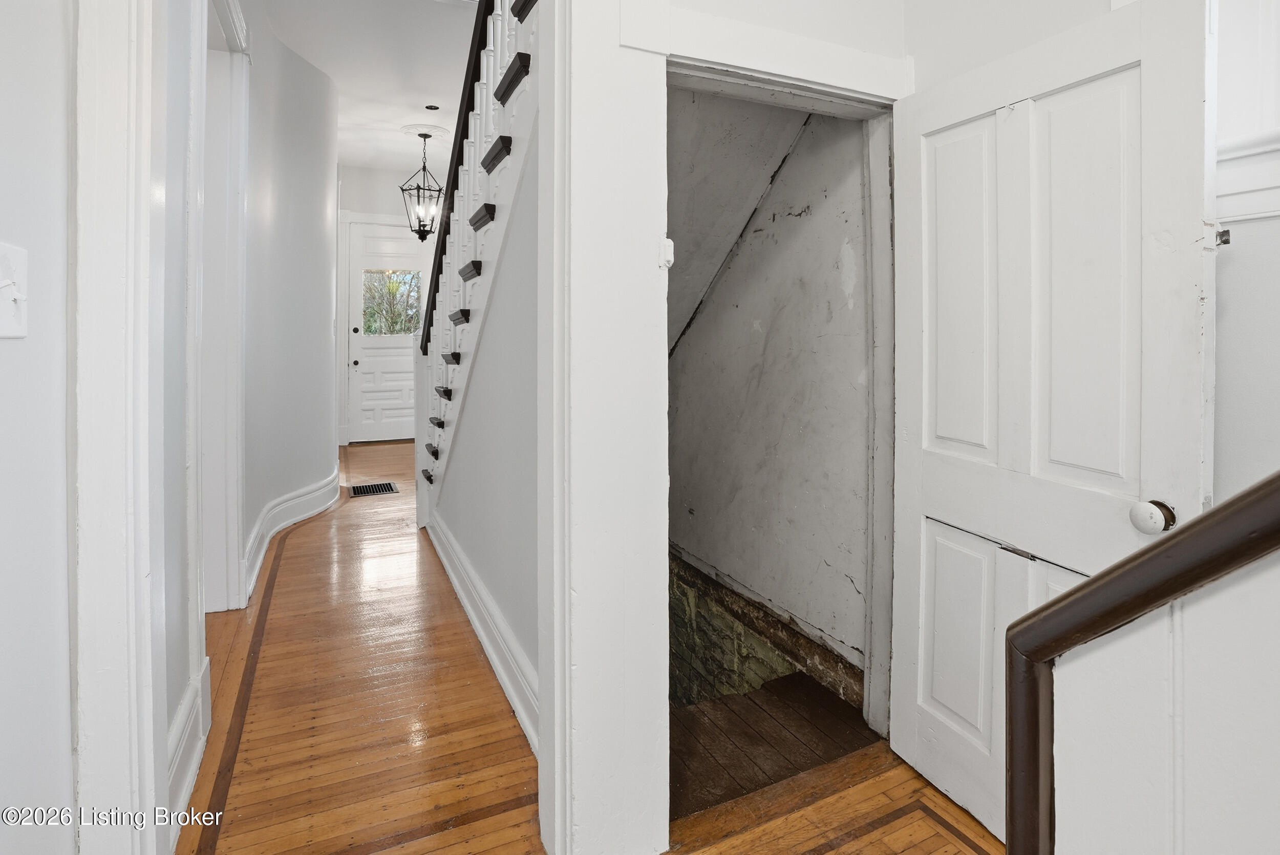 115 E Ormsby Ave Property Photo 48