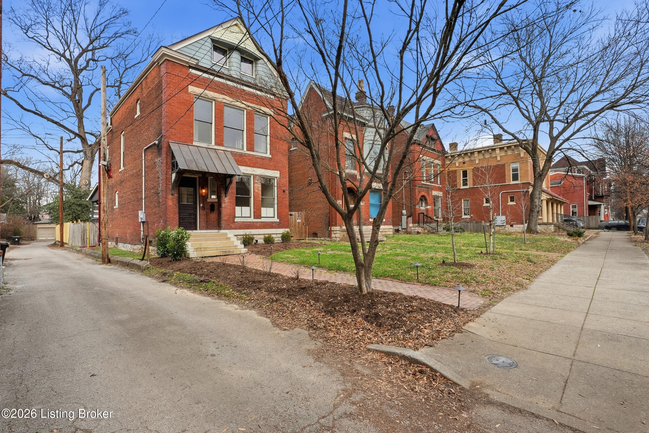 115 E Ormsby Ave Property Photo 54