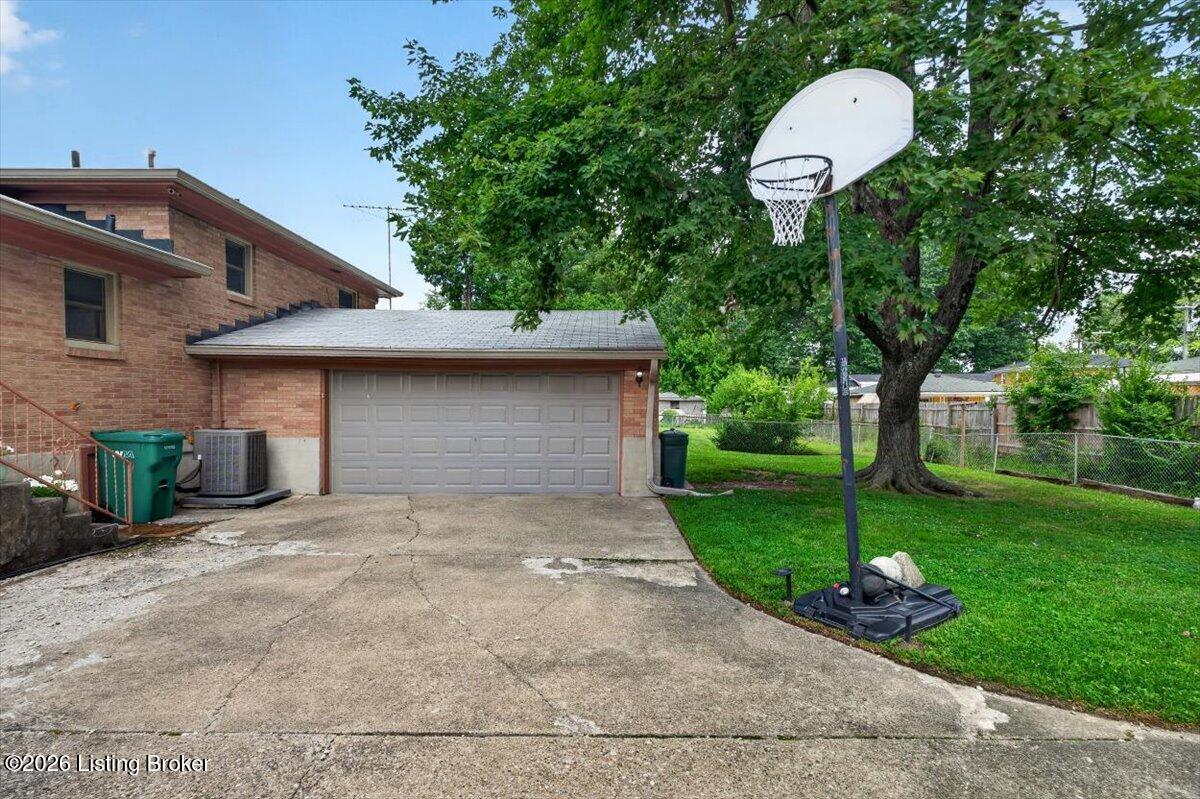 3911 Serene Way Property Photo 5