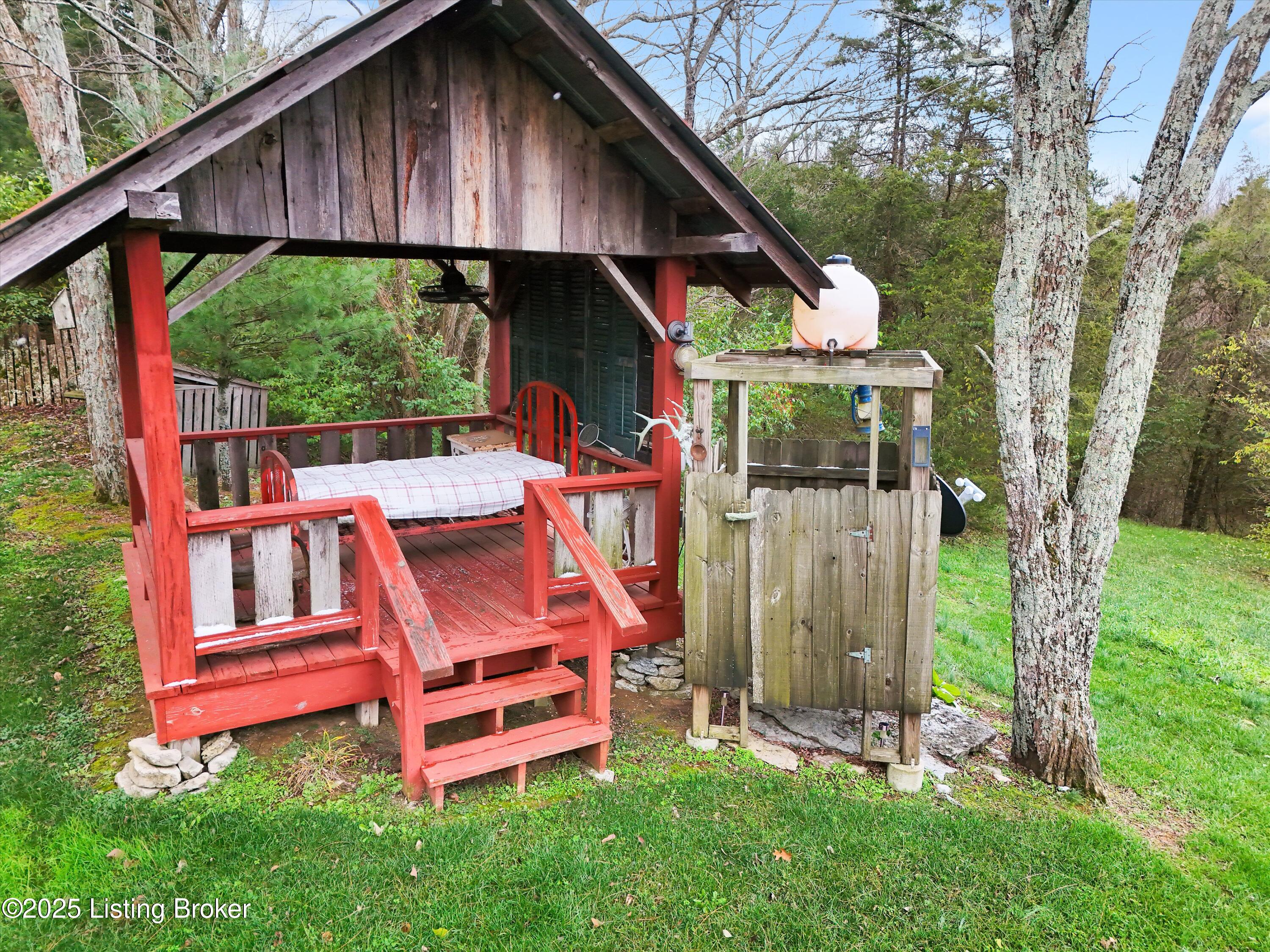 2945 N Greenbrier Rd Property Photo 77