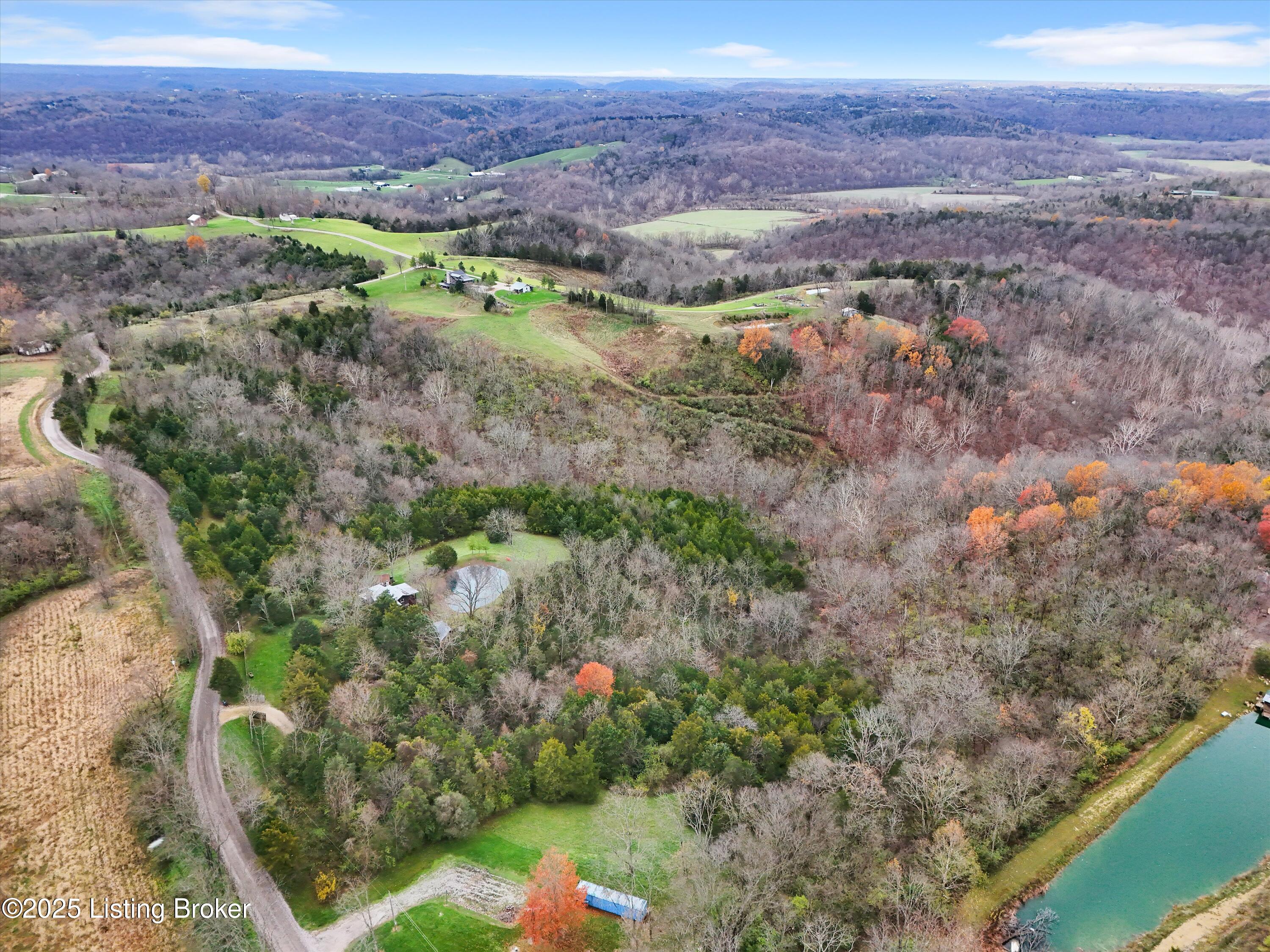 2945 N Greenbrier Rd Property Photo 93