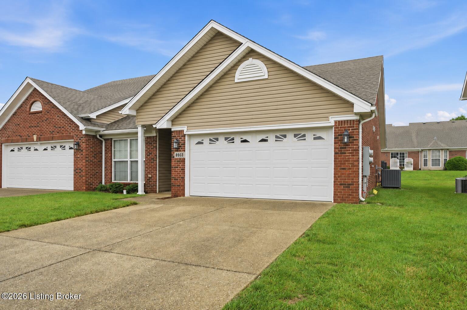 8903 Stara Way Property Photo 3