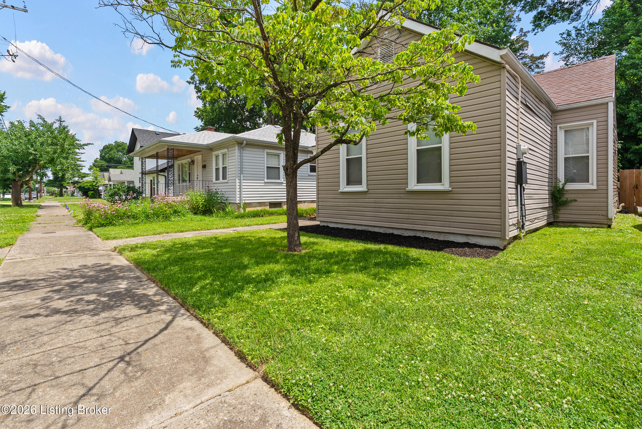 3657 Wheeler Ave Property Photo 4