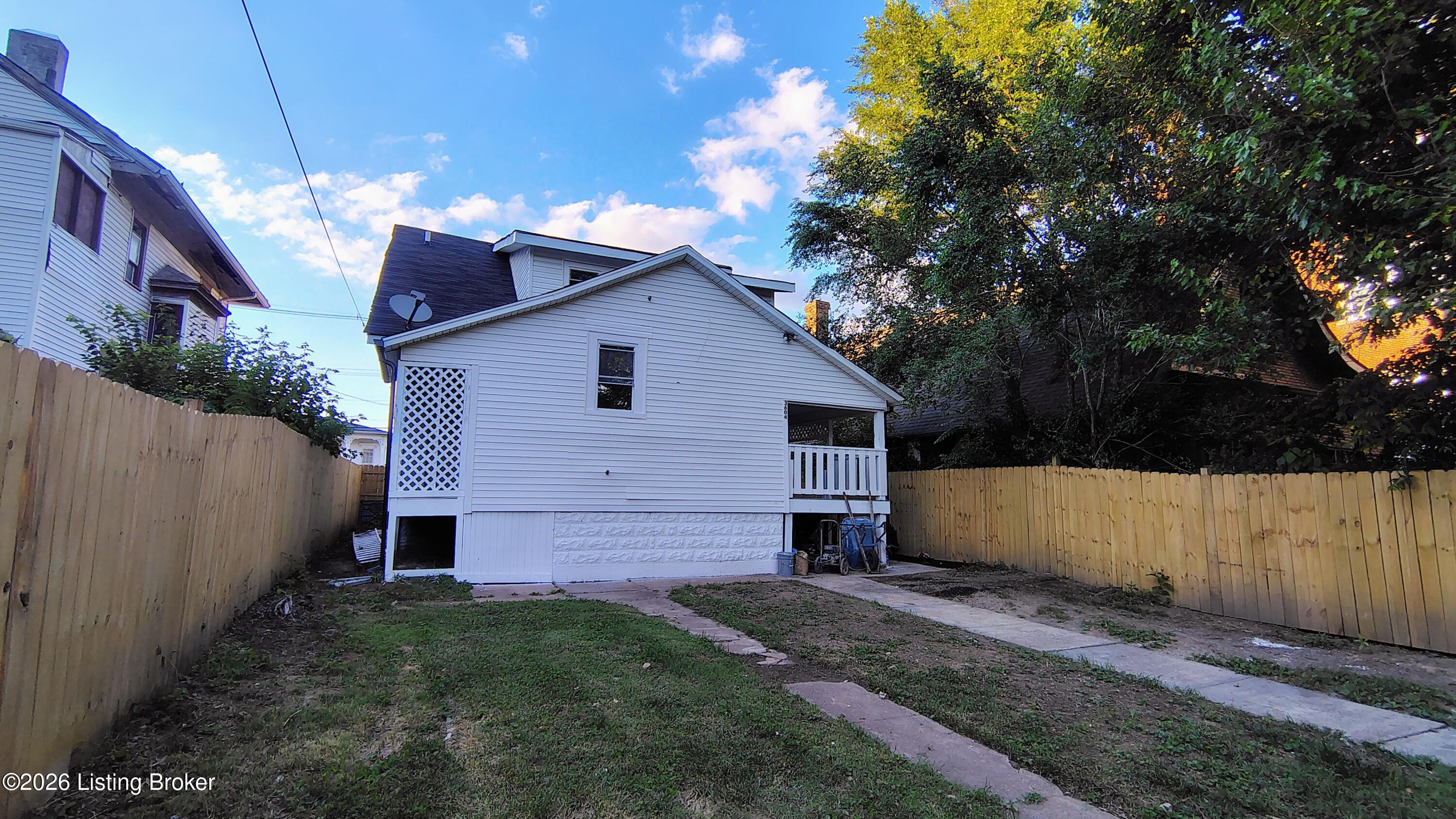 3604 W Market St Property Photo 27