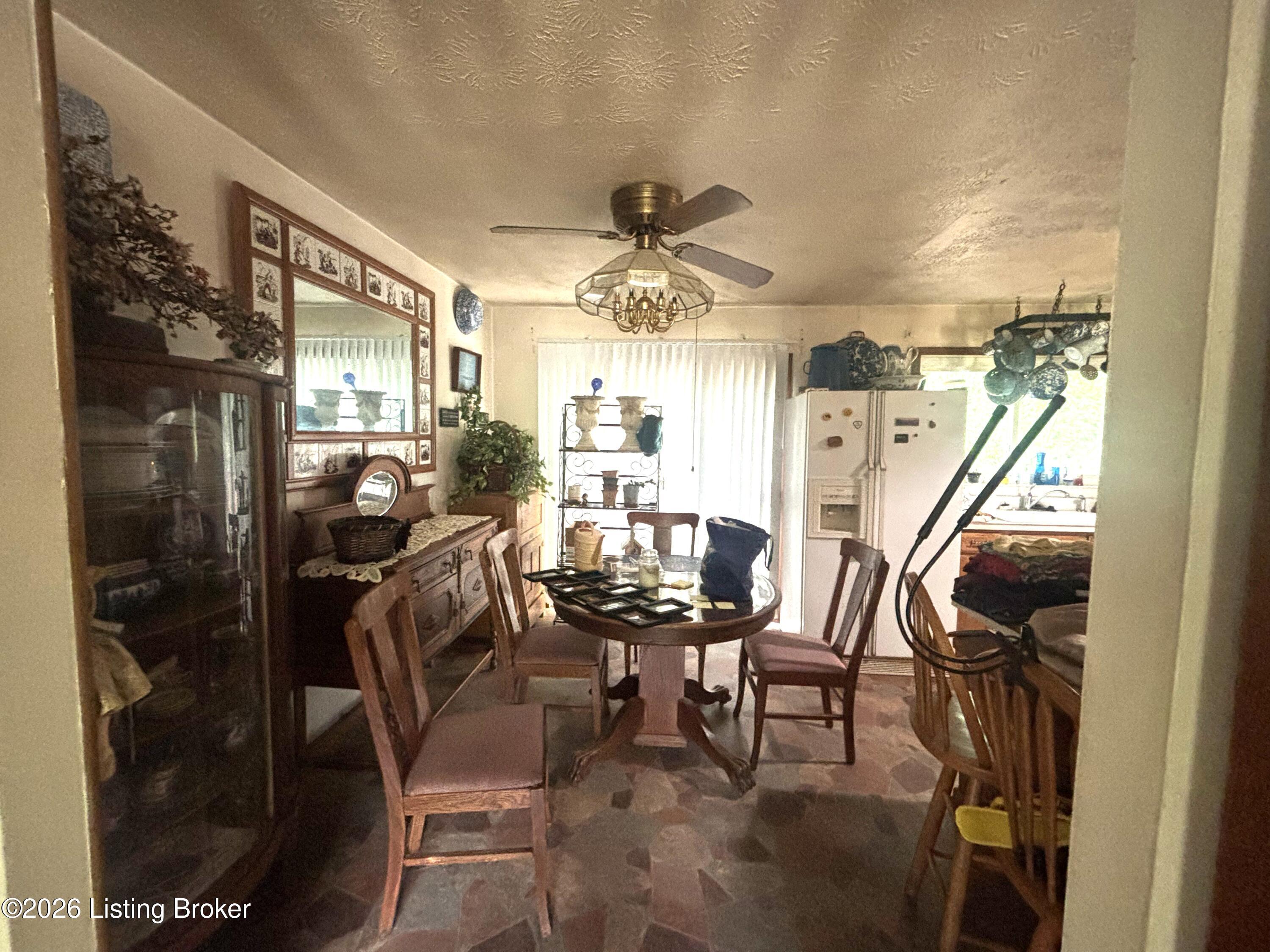 3444 Misty Creek Dr Property Photo 3