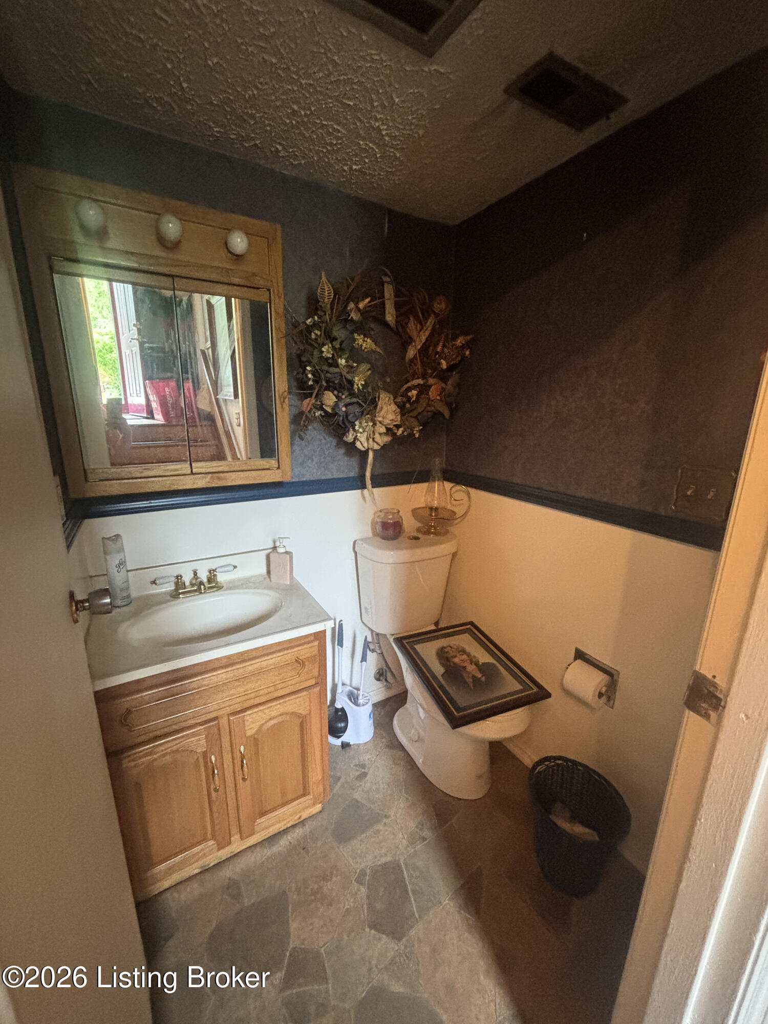 3444 Misty Creek Dr Property Photo 15