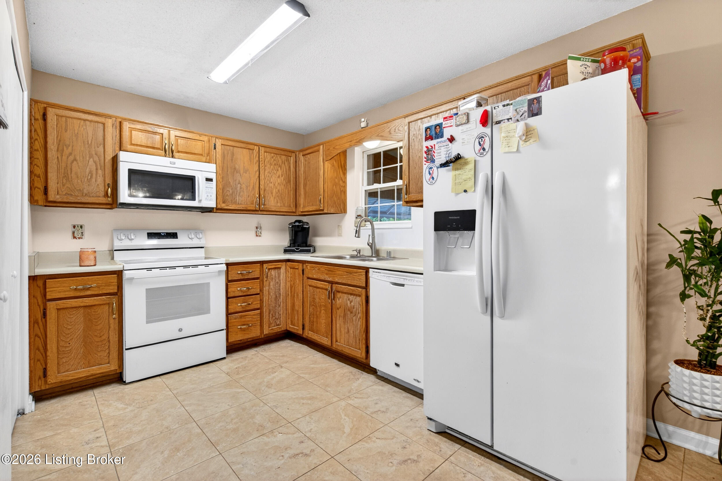 1305 Williamsburg Dr Property Photo 10