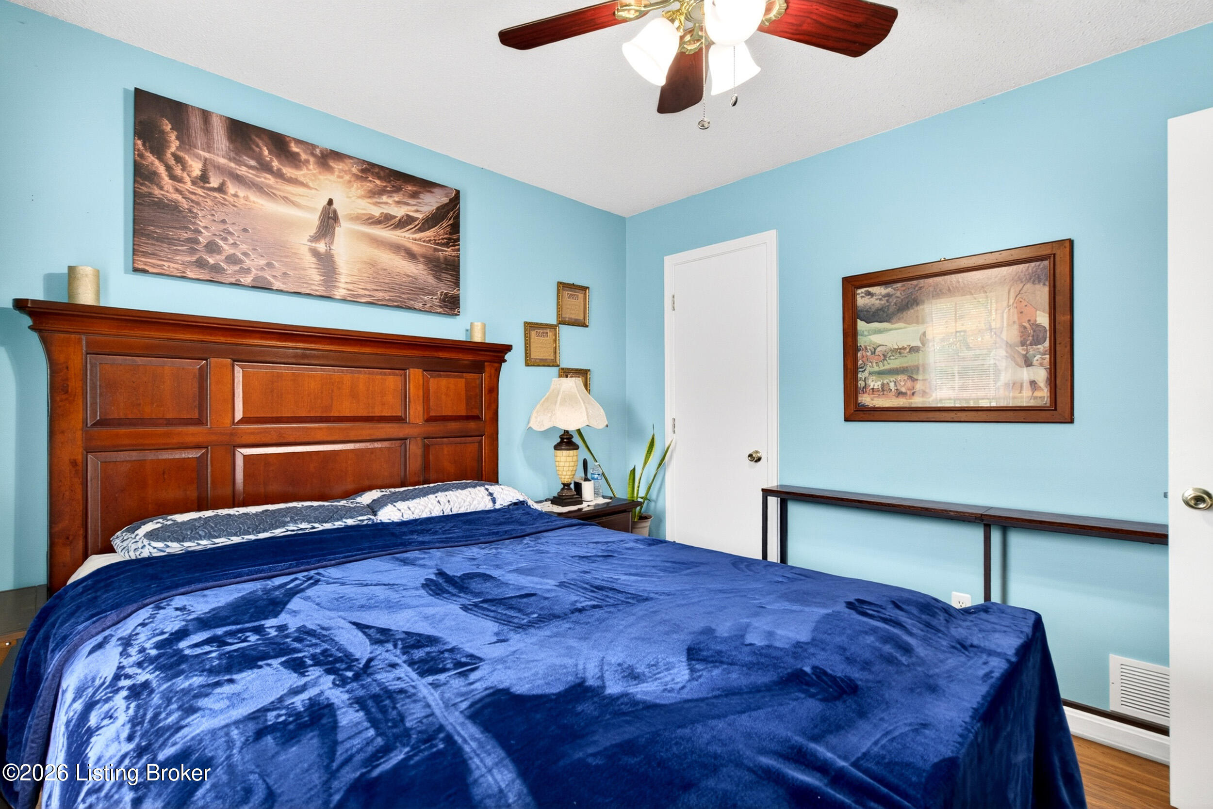 1305 Williamsburg Dr Property Photo 15