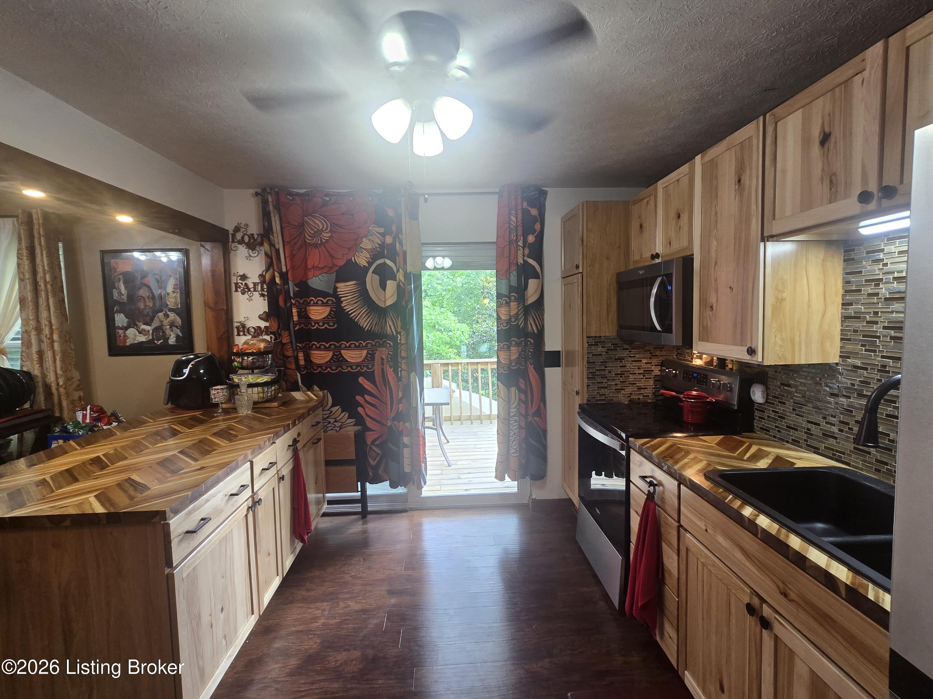 286 Shelton Rd Property Photo 12